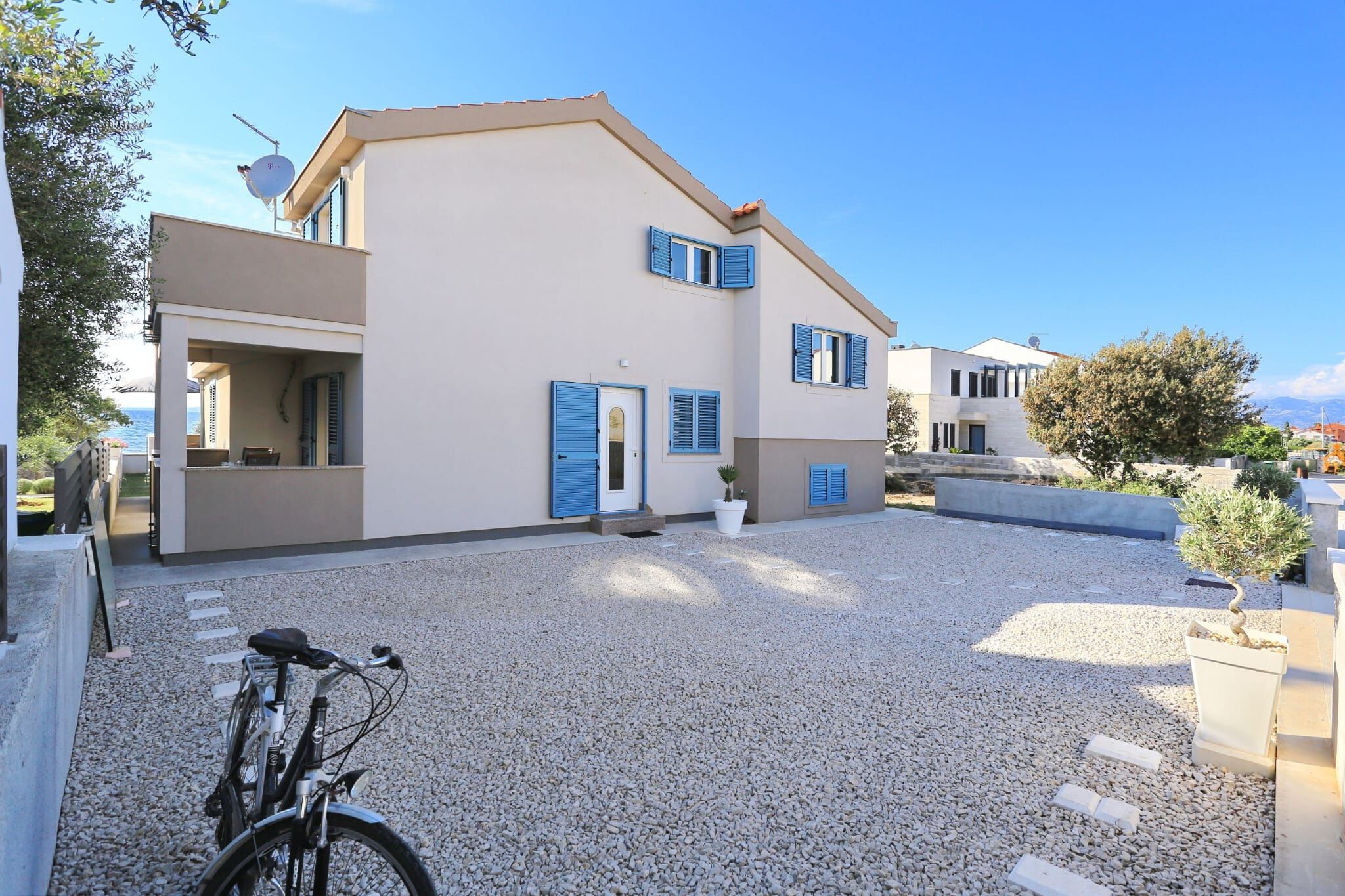 House Victoria 64131-K1
