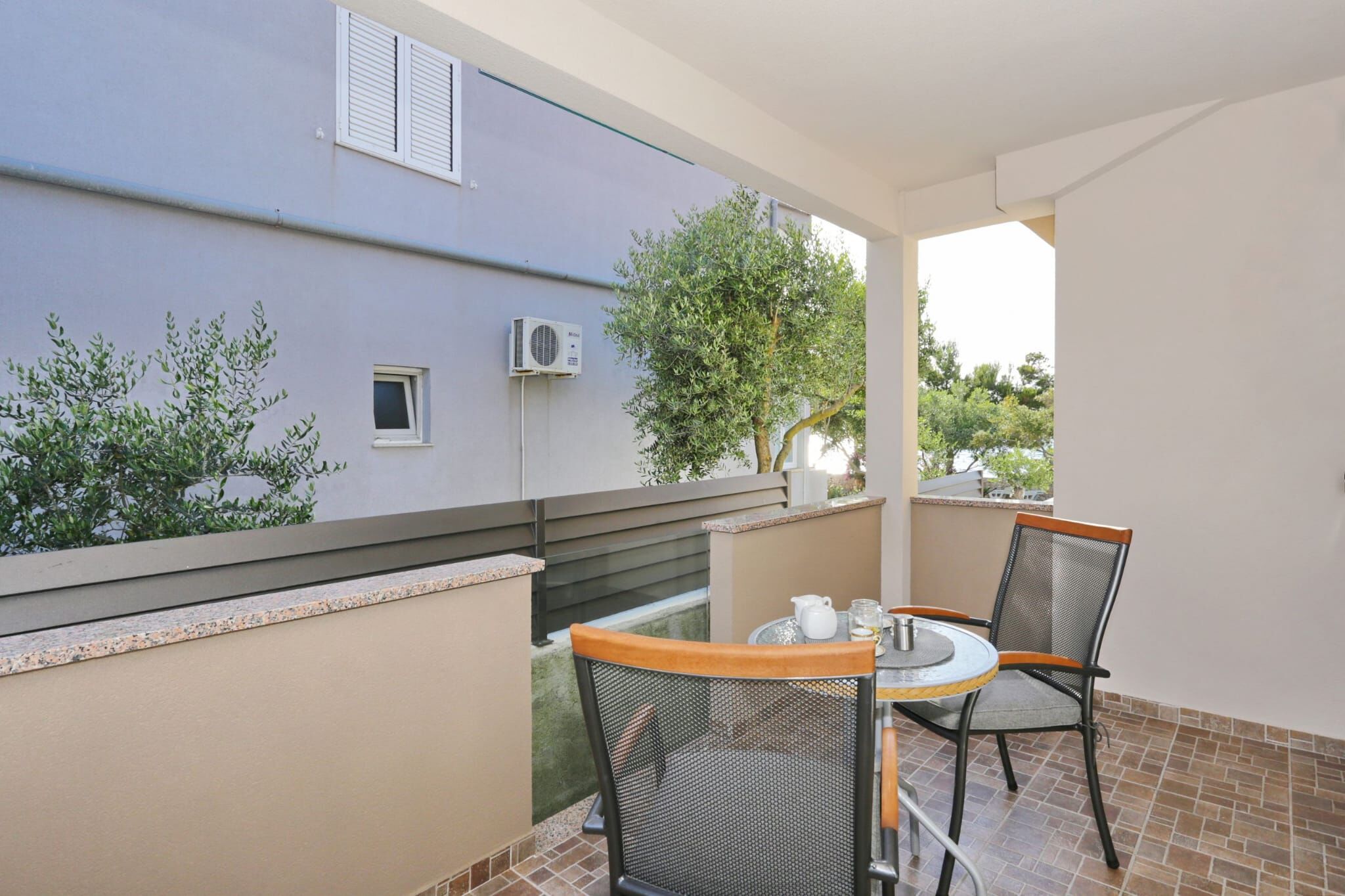 House Victoria 64131-K1