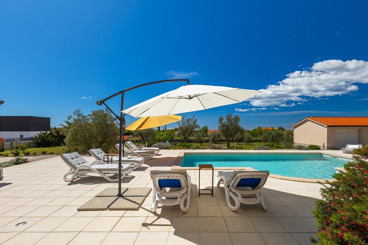 Villa Nirvana 74307-K1