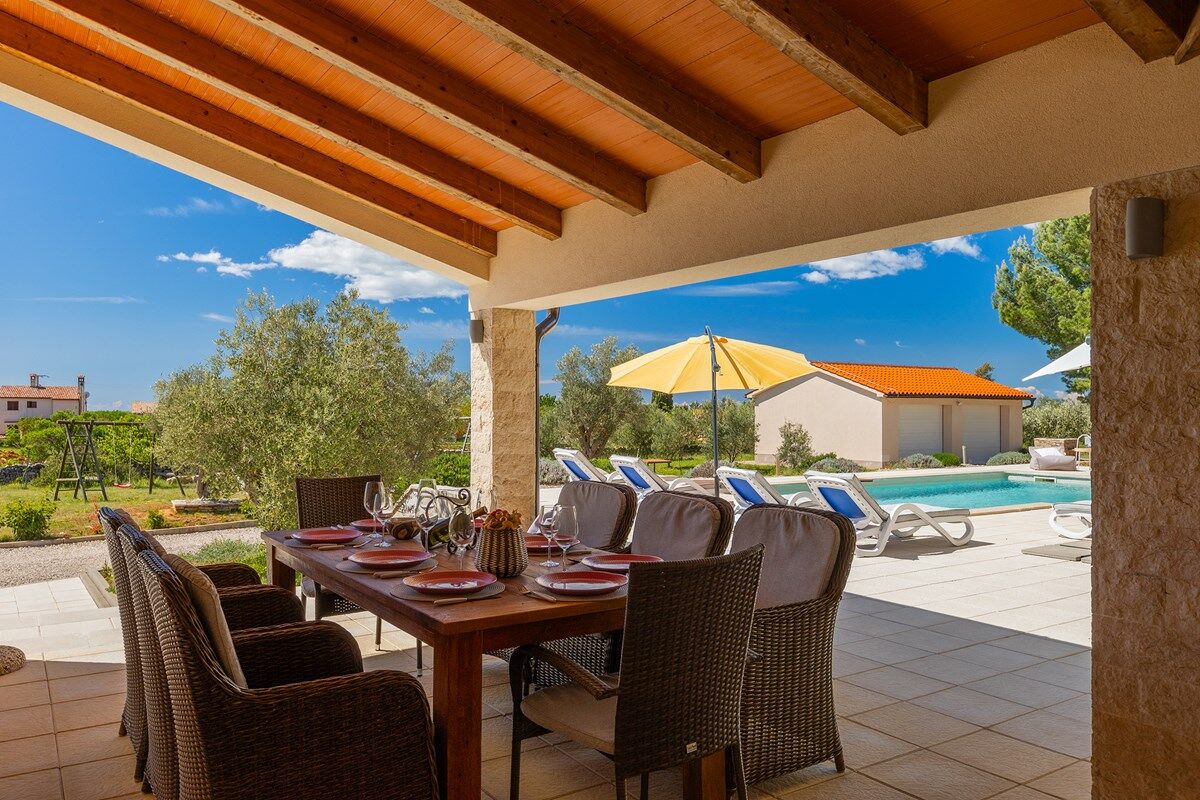 Villa Nirvana 74307-K1