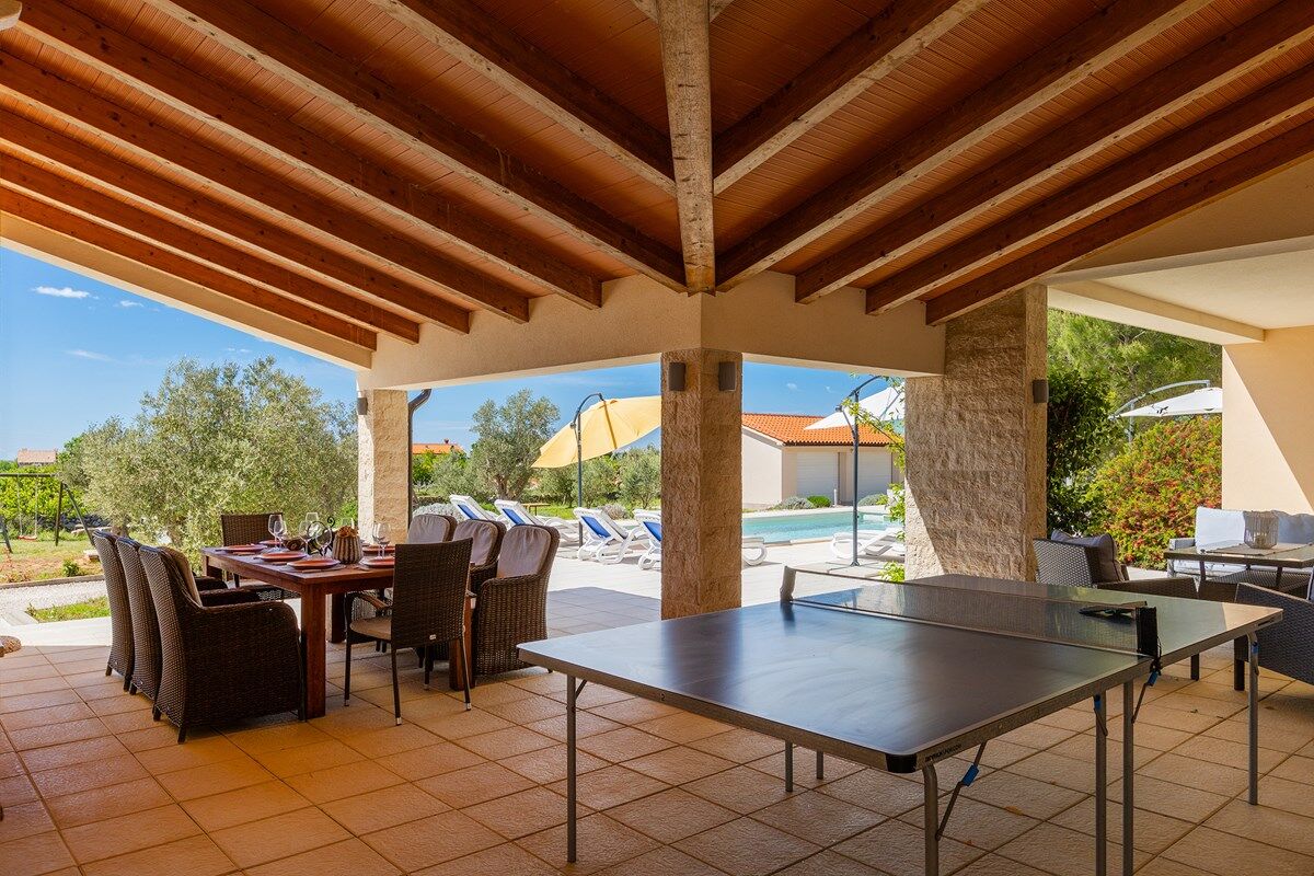 Villa Nirvana 74307-K1