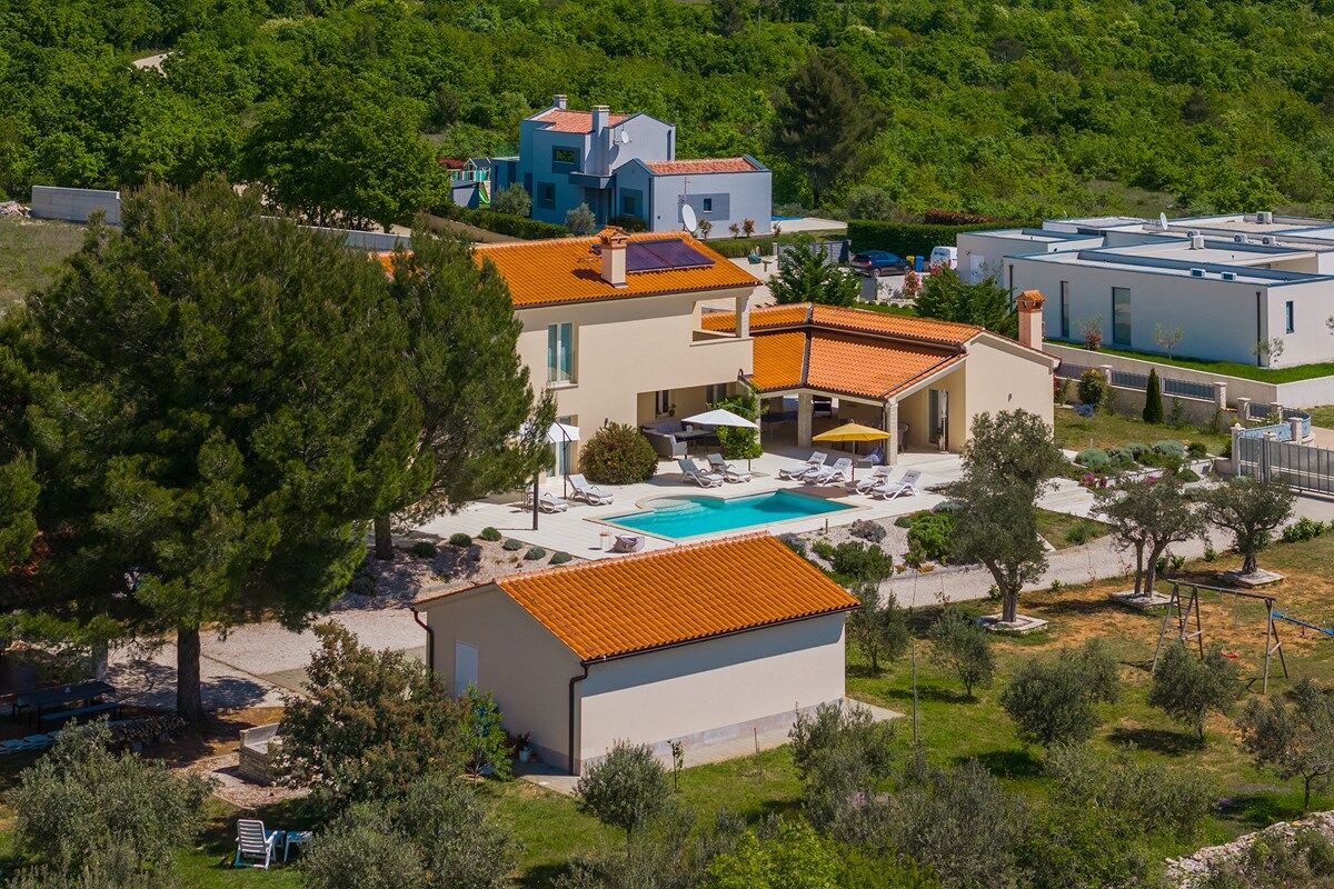 Villa Nirvana 74307-K1