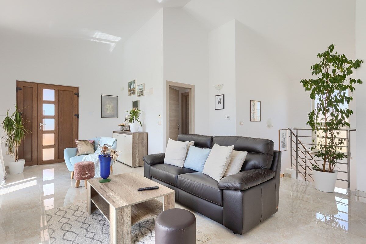 Villa Nirvana 74307-K1