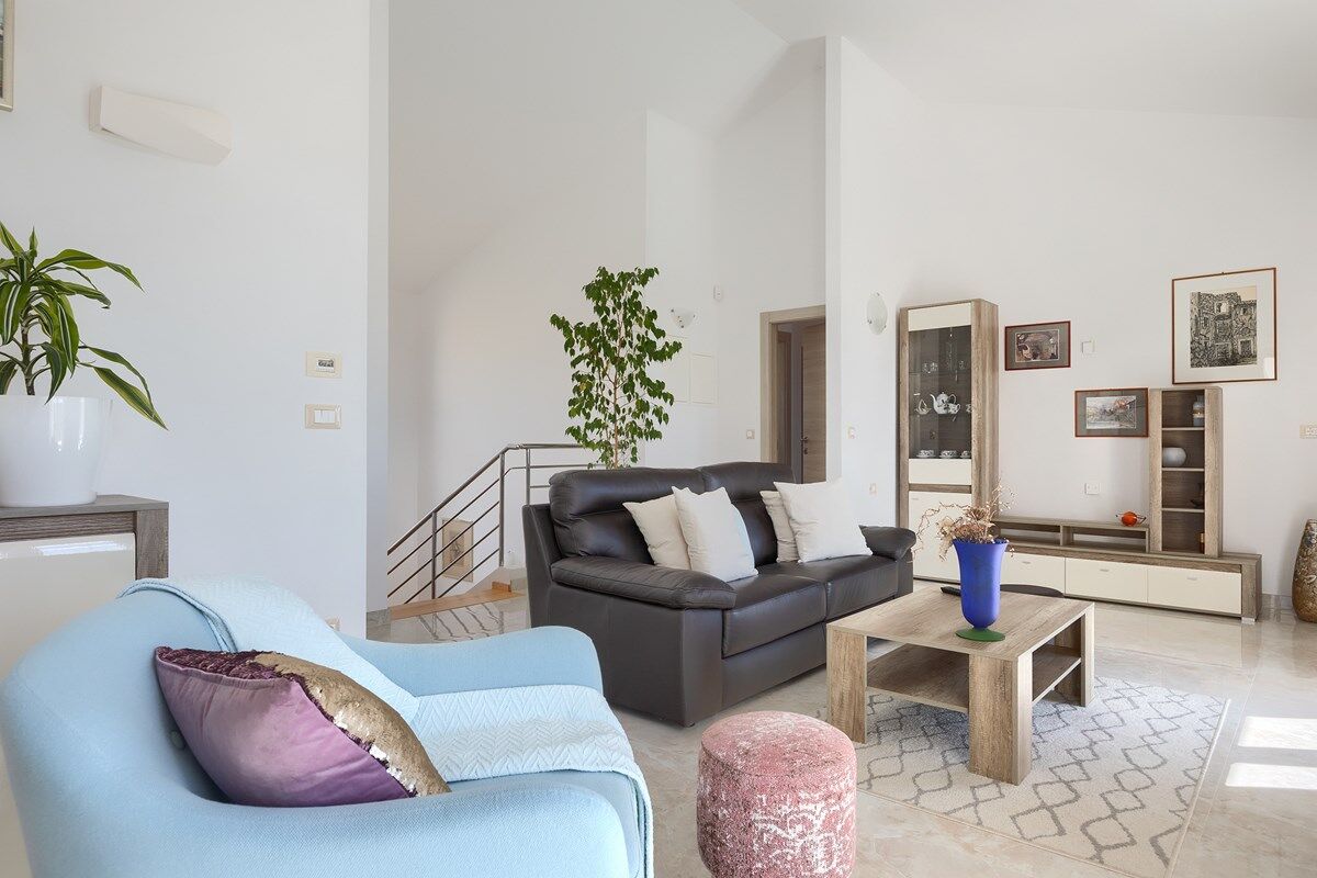 Villa Nirvana 74307-K1