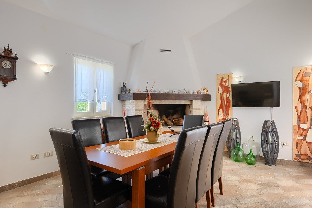 Villa Nirvana 74307-K1