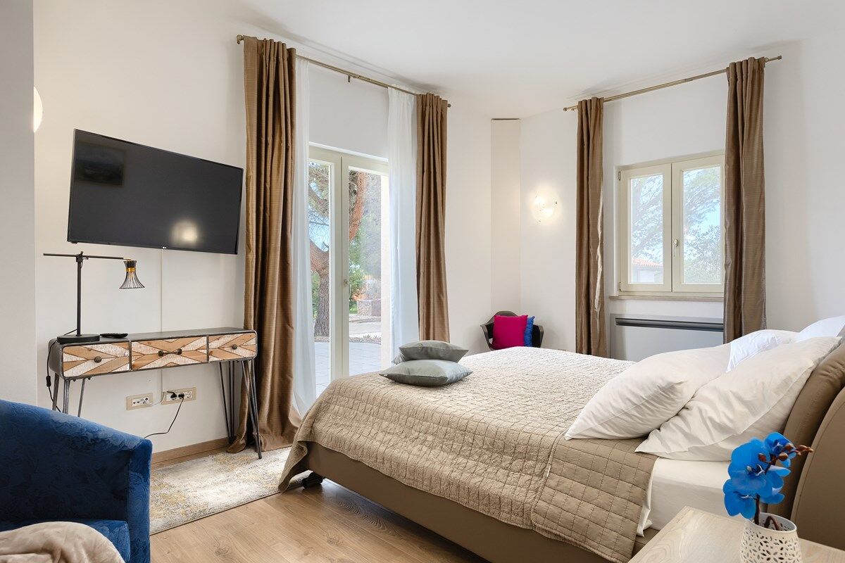 Villa Nirvana 74307-K1