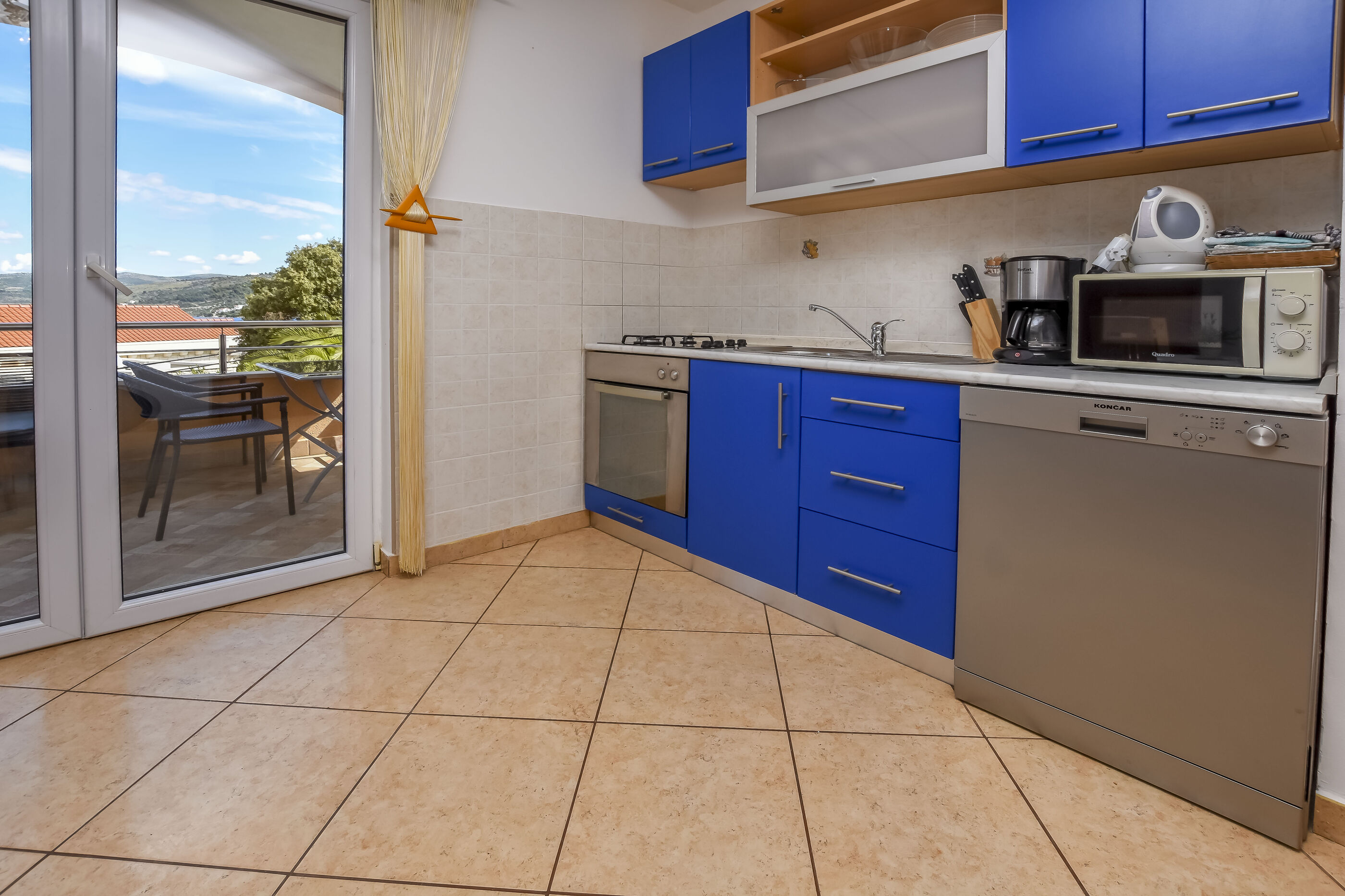 Apartments Ema 22211-A1