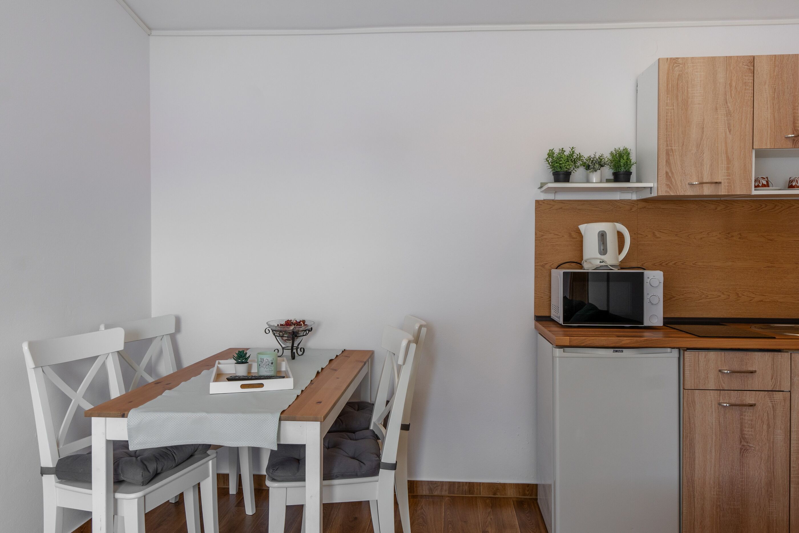 Apartments Ivancevic 95855-A1