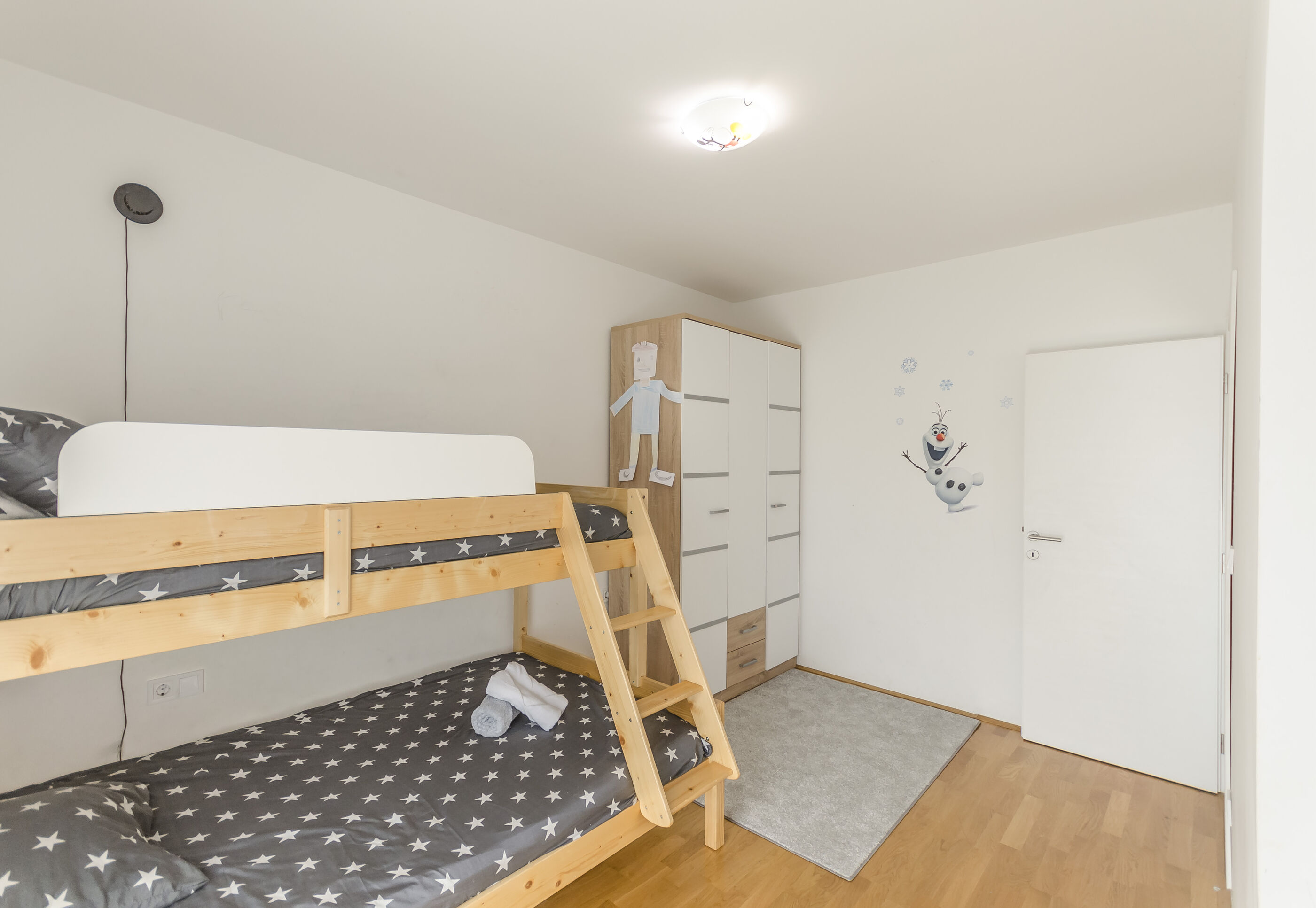 Apartment L&I 101131-A1