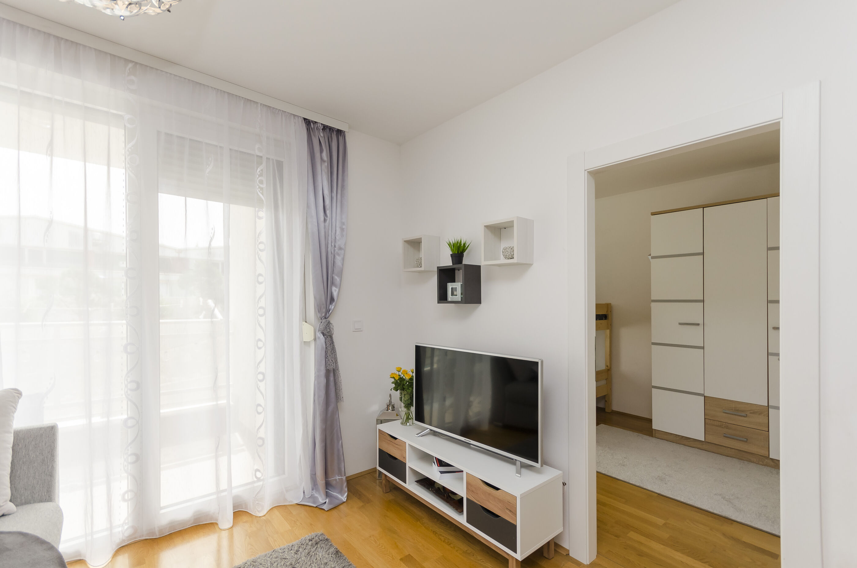 Apartment L&I 101131-A1