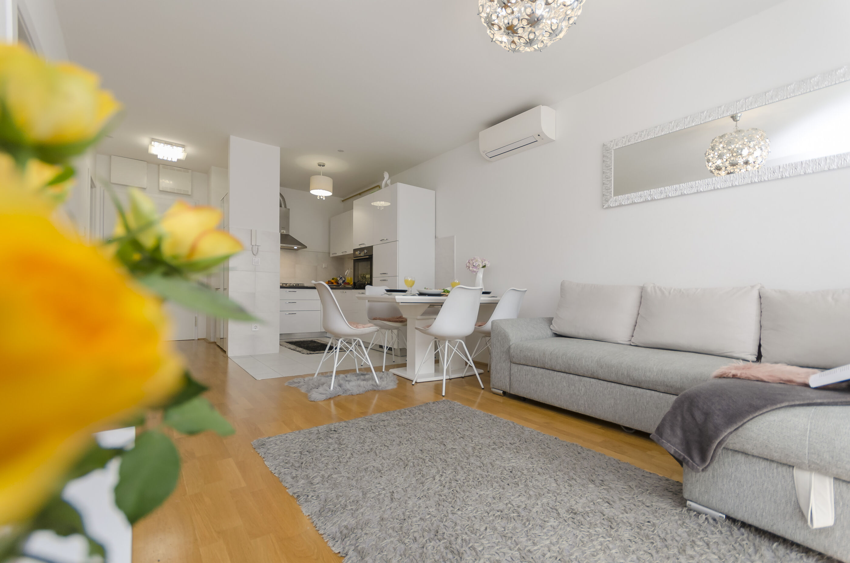 Apartment L&I 101131-A1