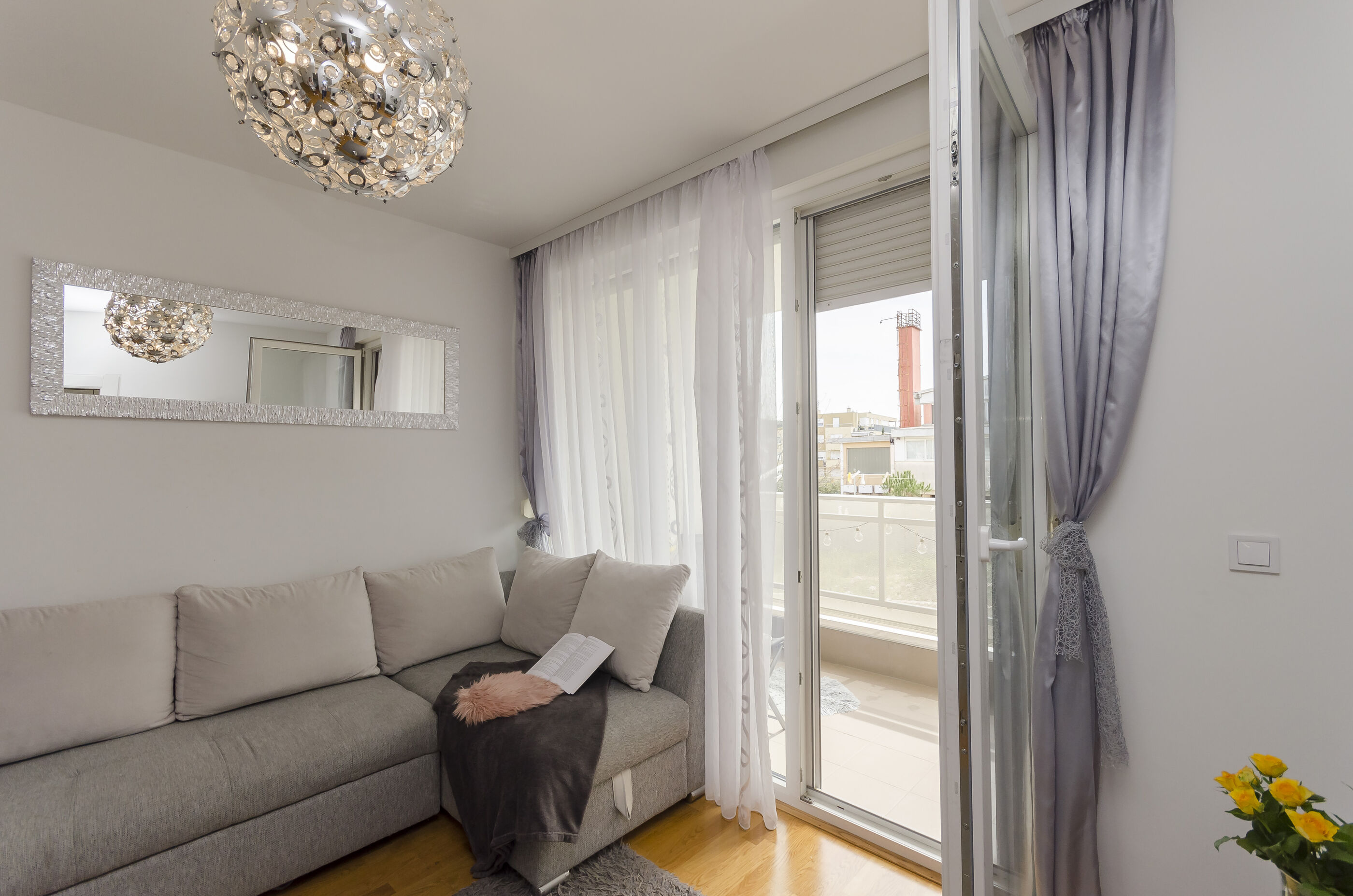 Apartment L&I 101131-A1