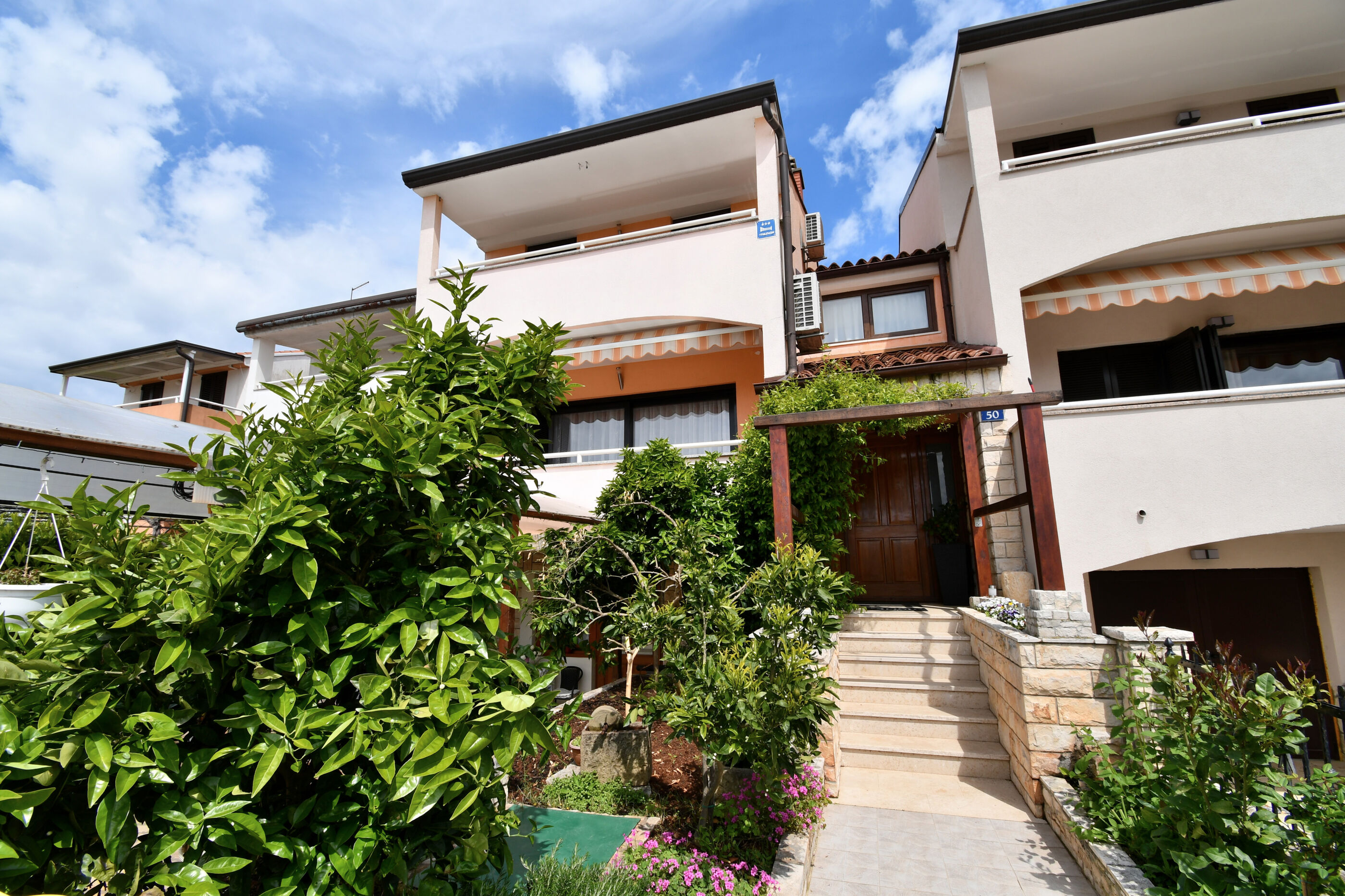 Apartments Vjera 101161-A1