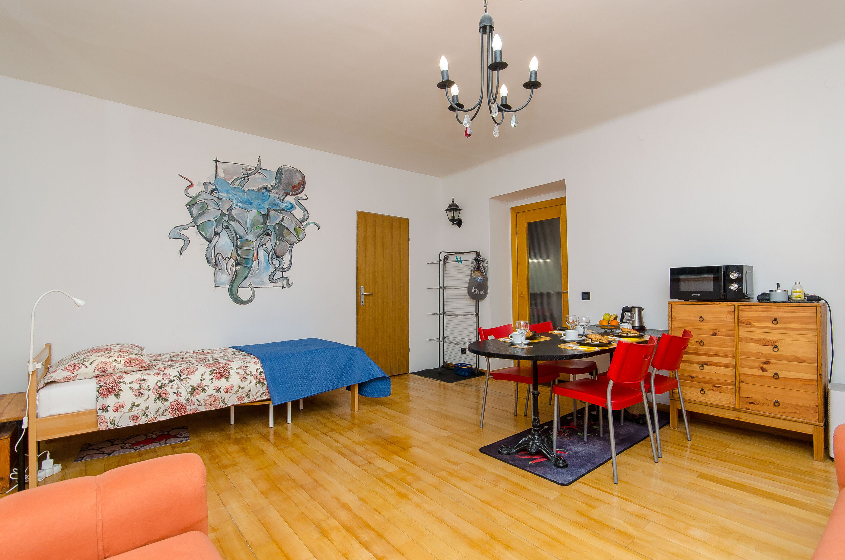 Apartment Z4 101211-A1