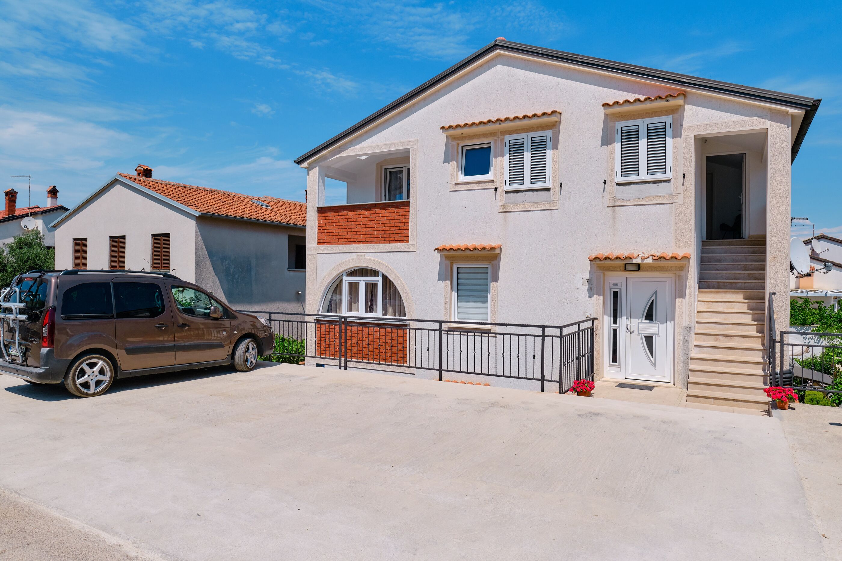 Apartments NIKOLINA 4 STAR 17521-A1