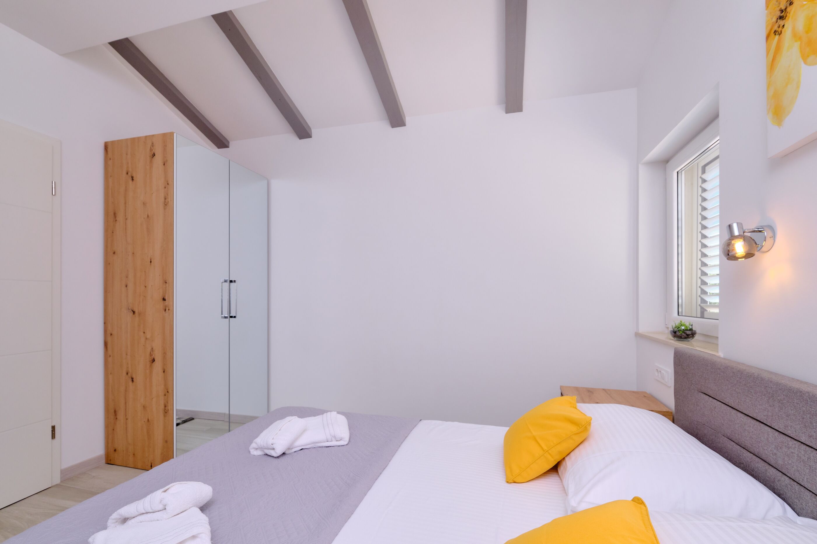 Apartments NIKOLINA 4 STAR 17521-A1
