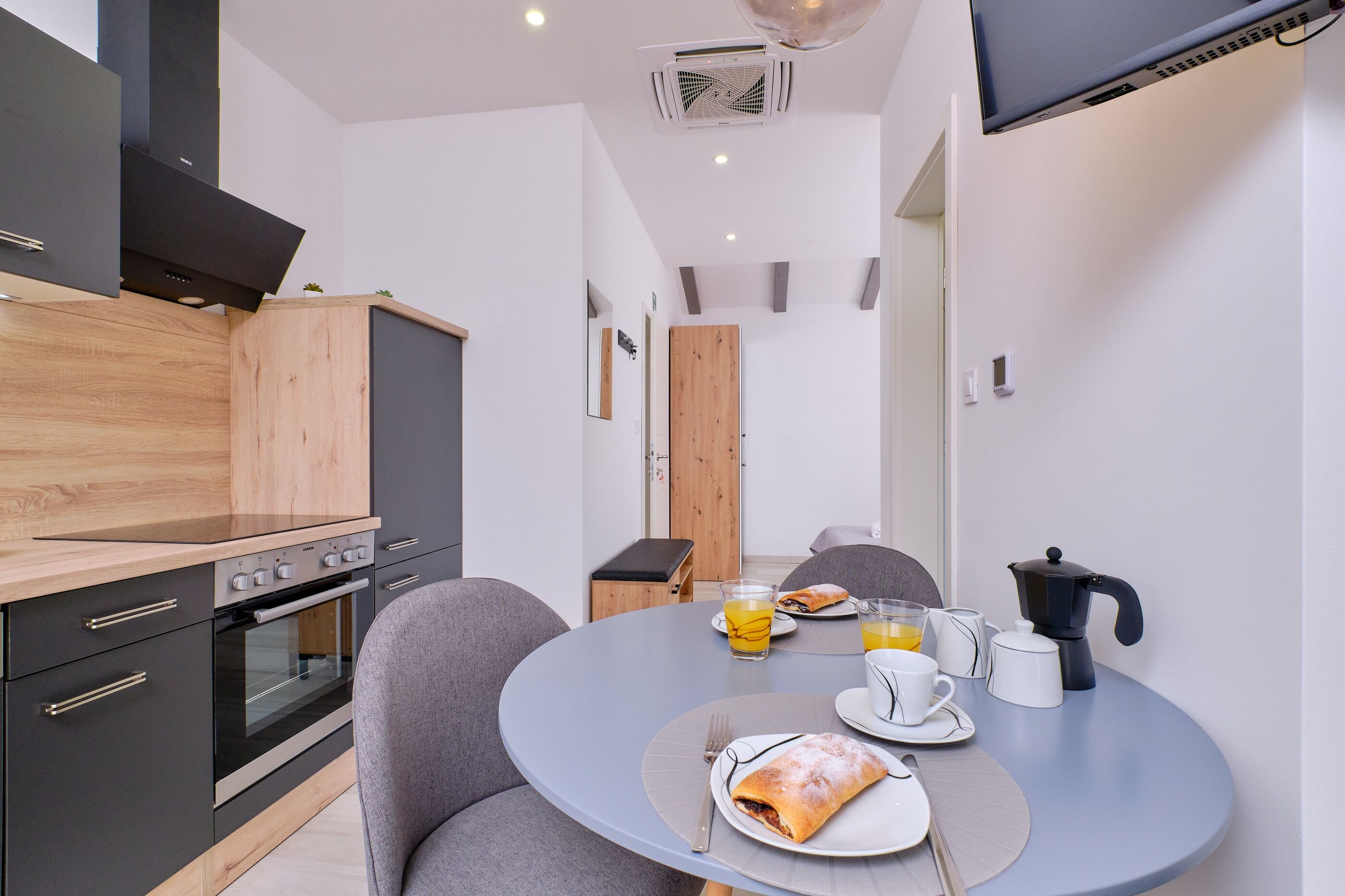 Apartments NIKOLINA 4 STAR 17521-A1