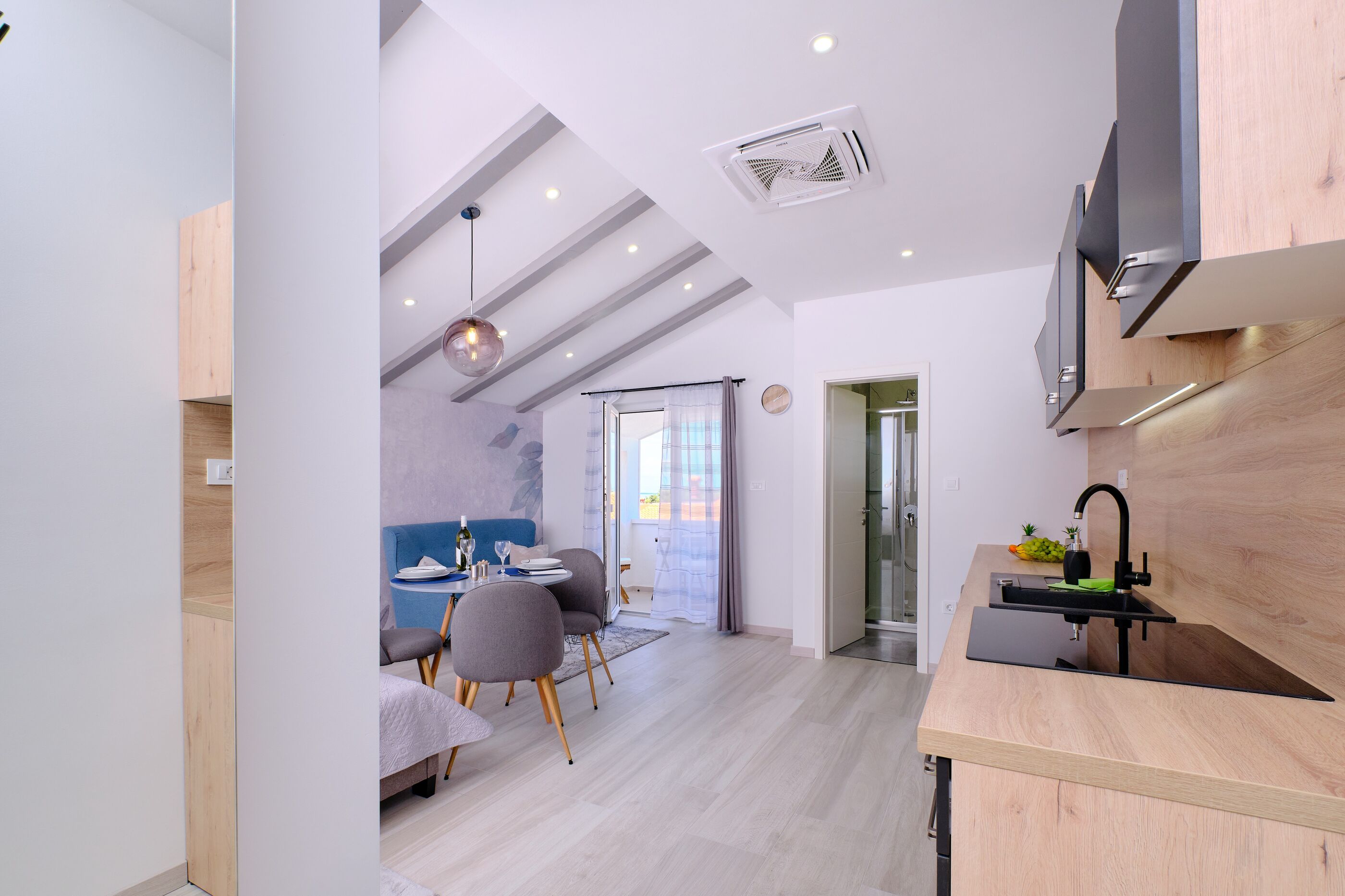Apartments NIKOLINA 4 STAR 17521-A1