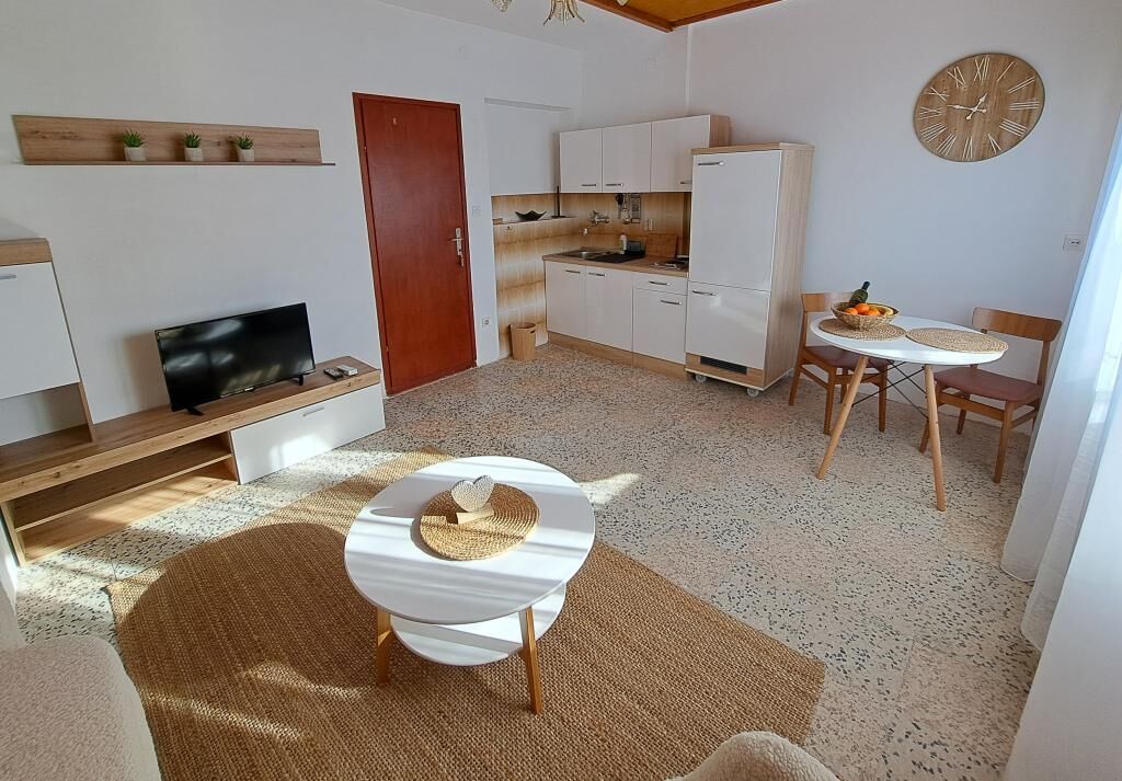 Apartments Izabela 97142-A1