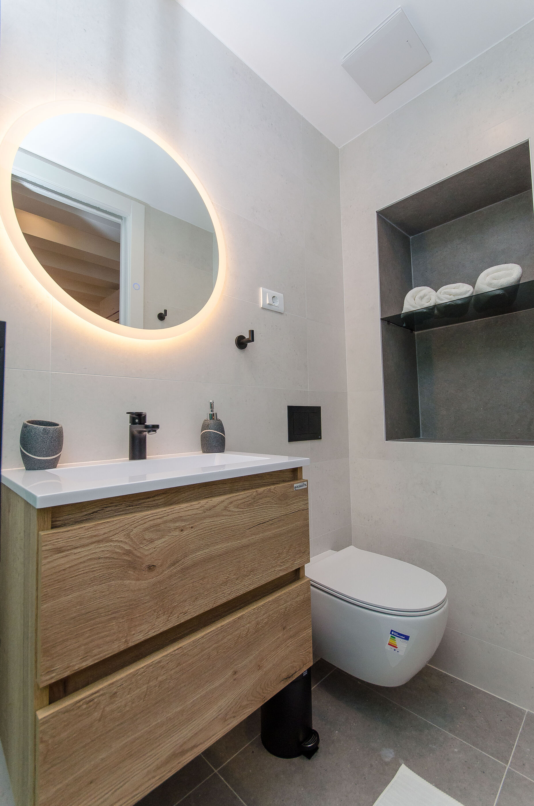 Apartment Evala 101221-A1