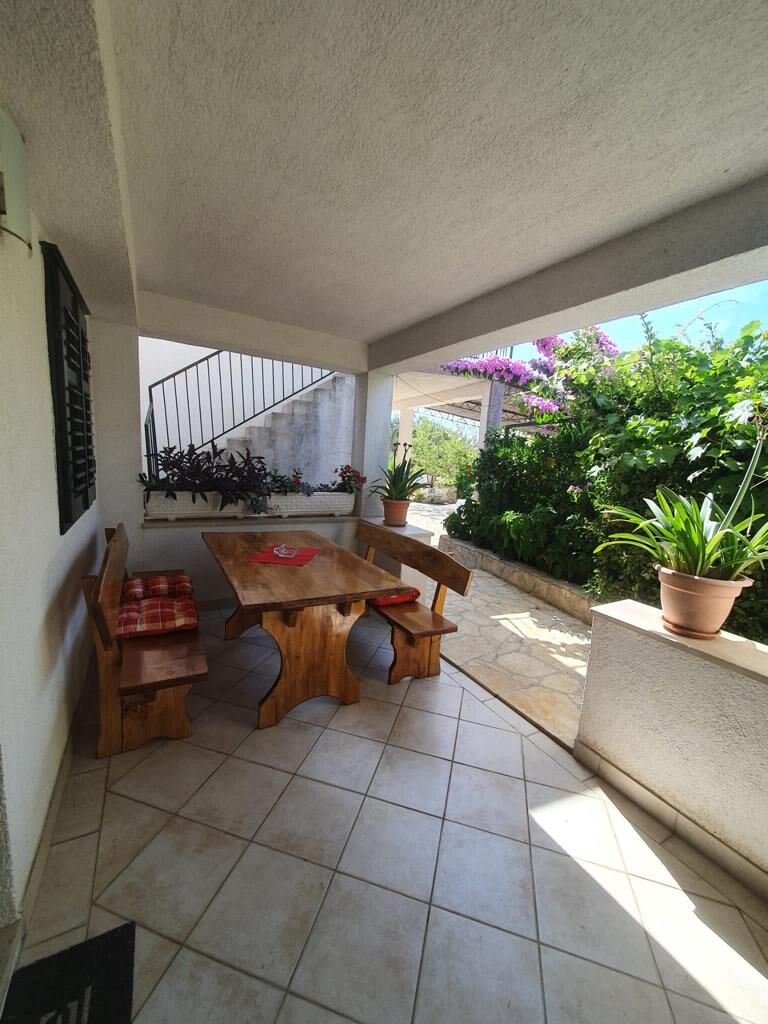 Apartments Luna 101281-A2