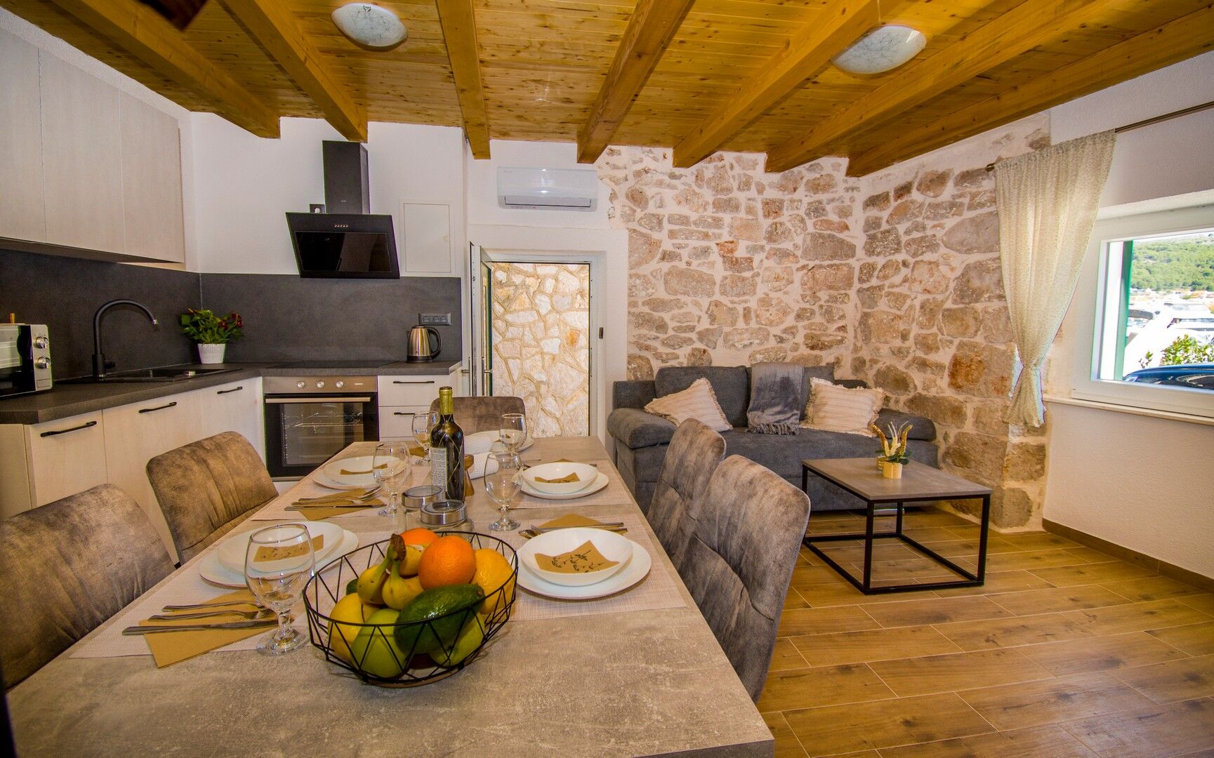 House Olivera 101371-K1