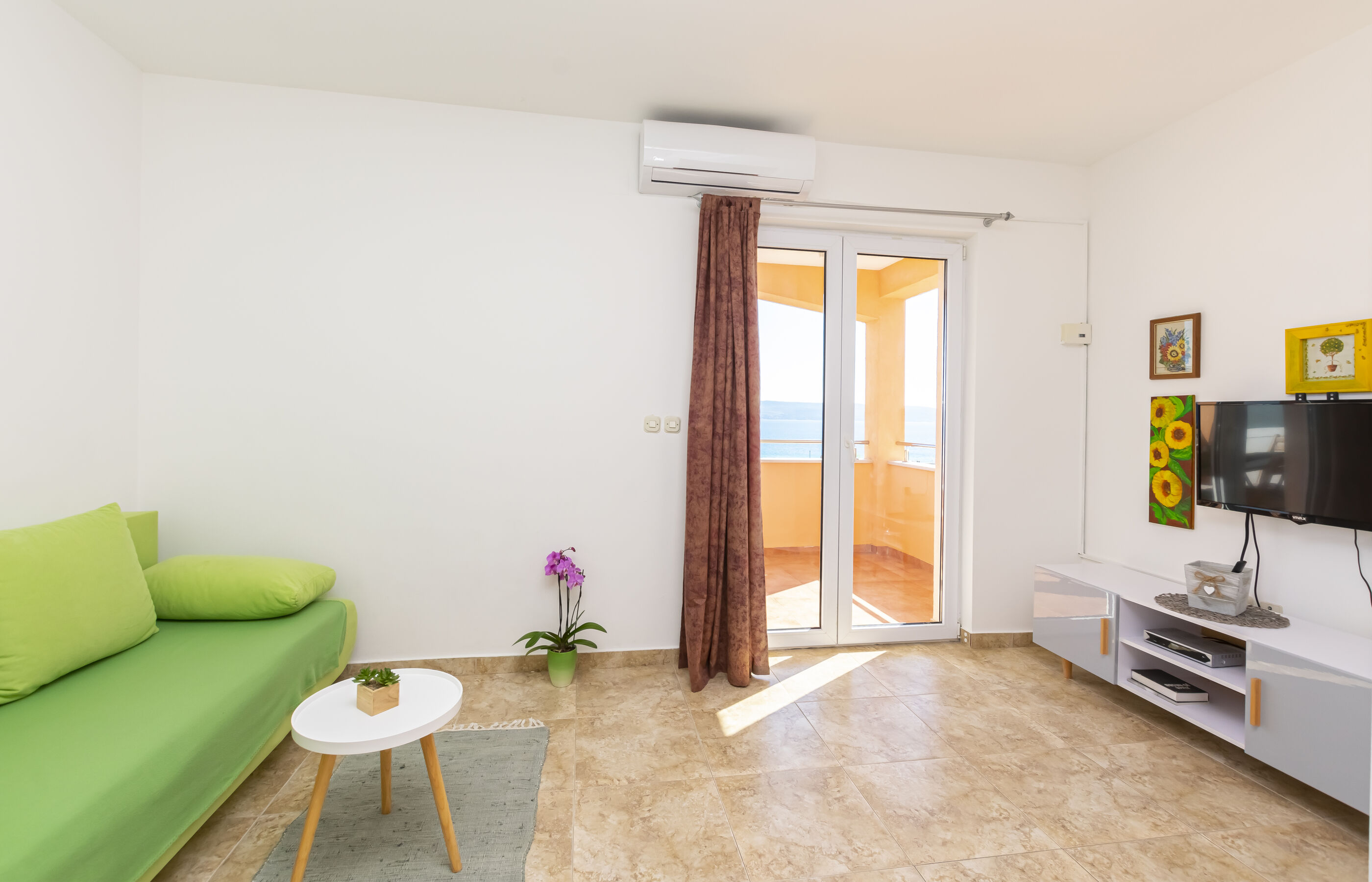 Apartments Orange 101081-A3