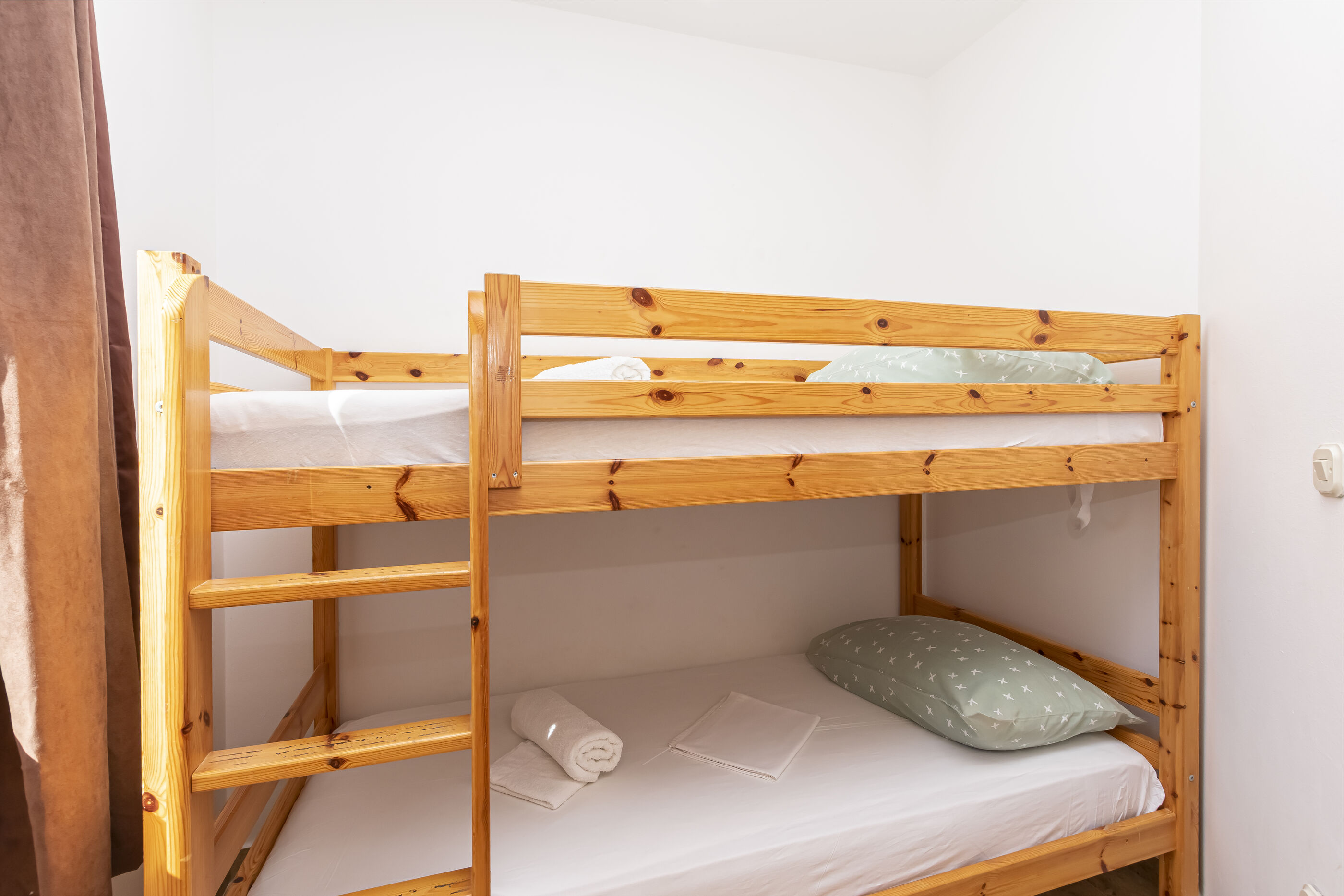 Apartments Orange 101081-A3