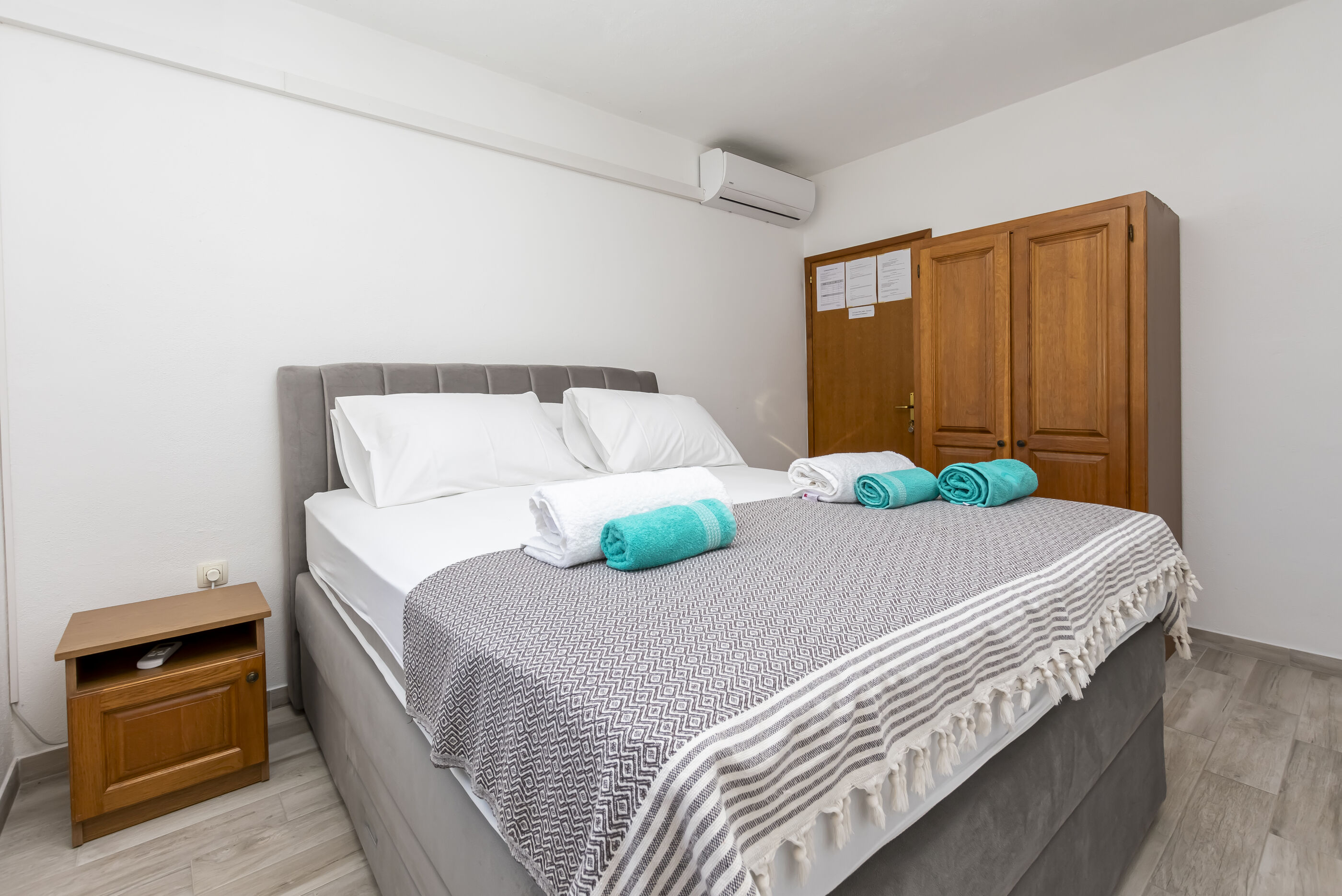 Apartments Horizont 101401-A1