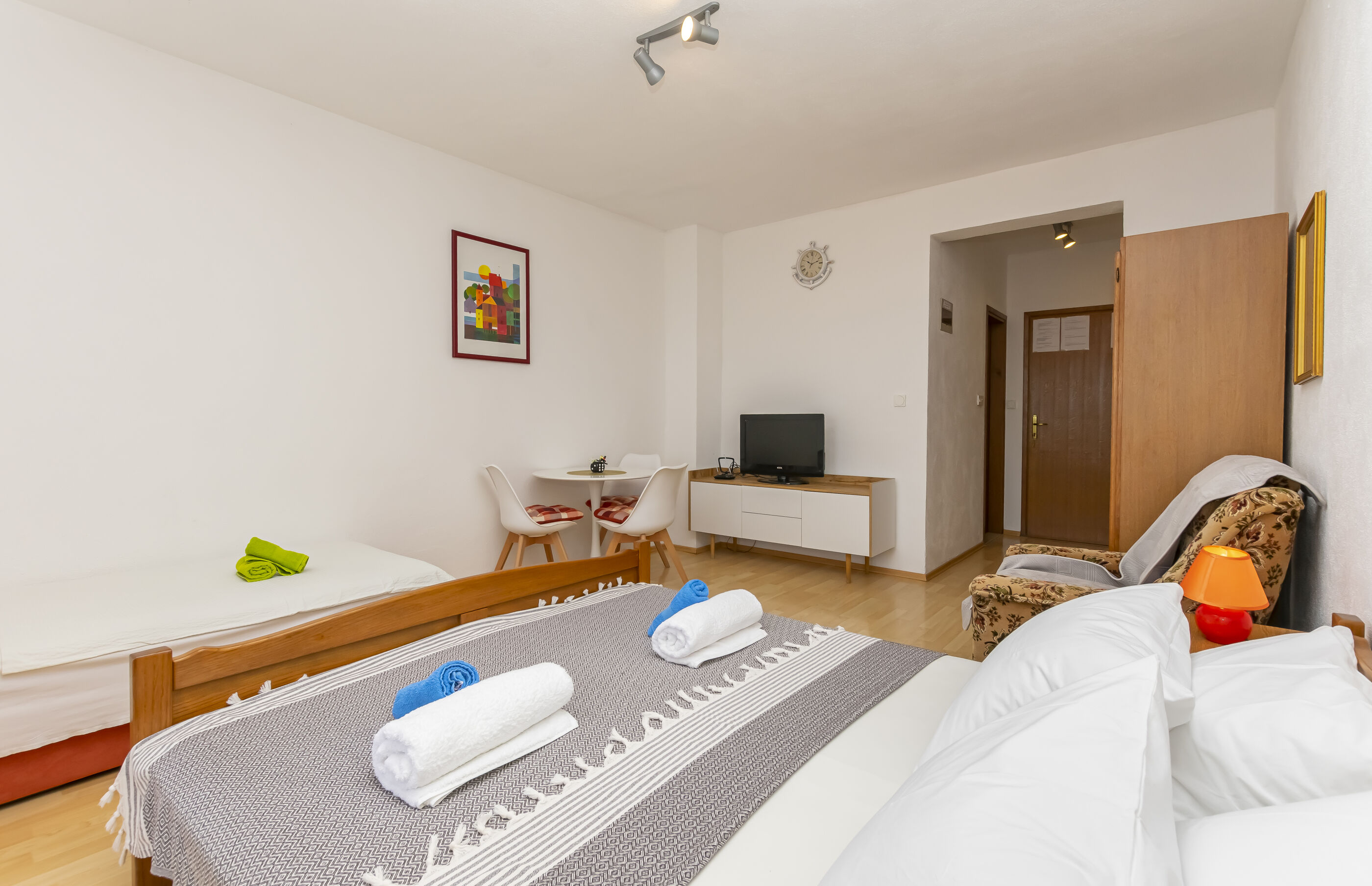 Apartments Horizont 101401-A3