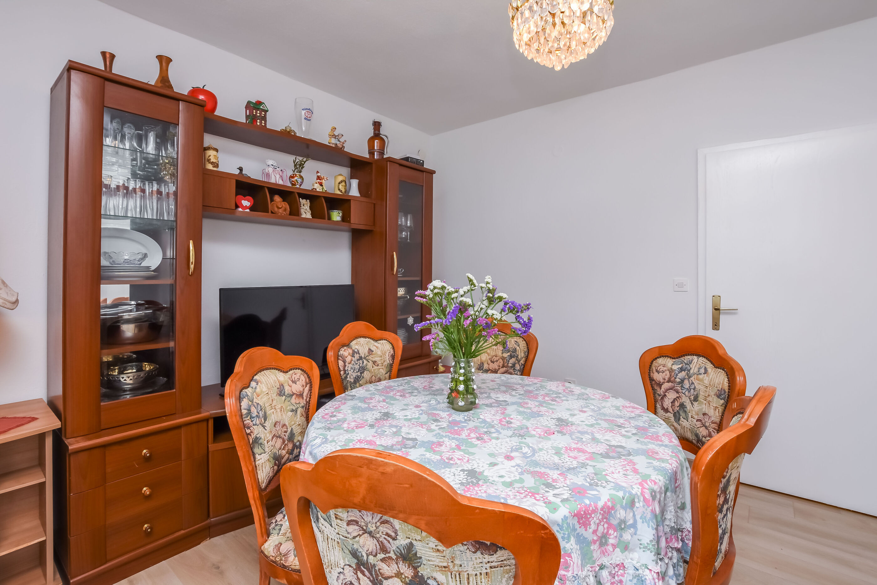 Apartments Skender 101421-A1