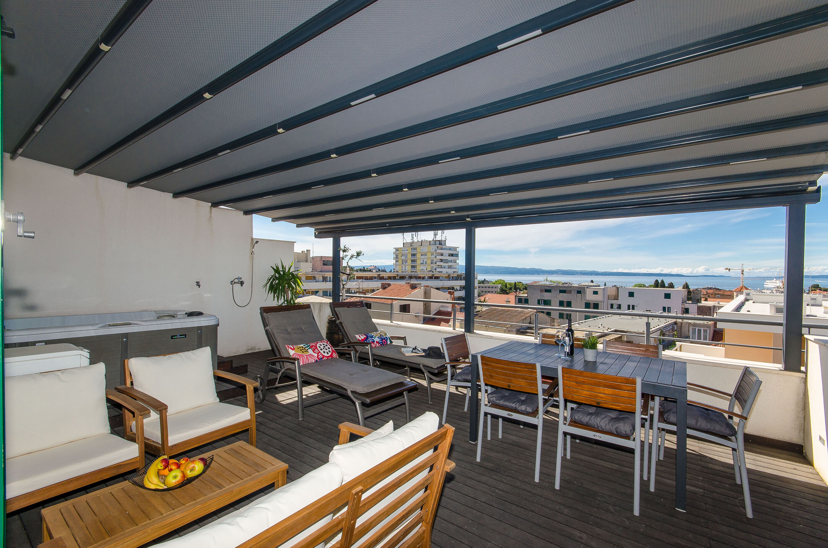 Apartment Jacuzzi Sky 101451-A1