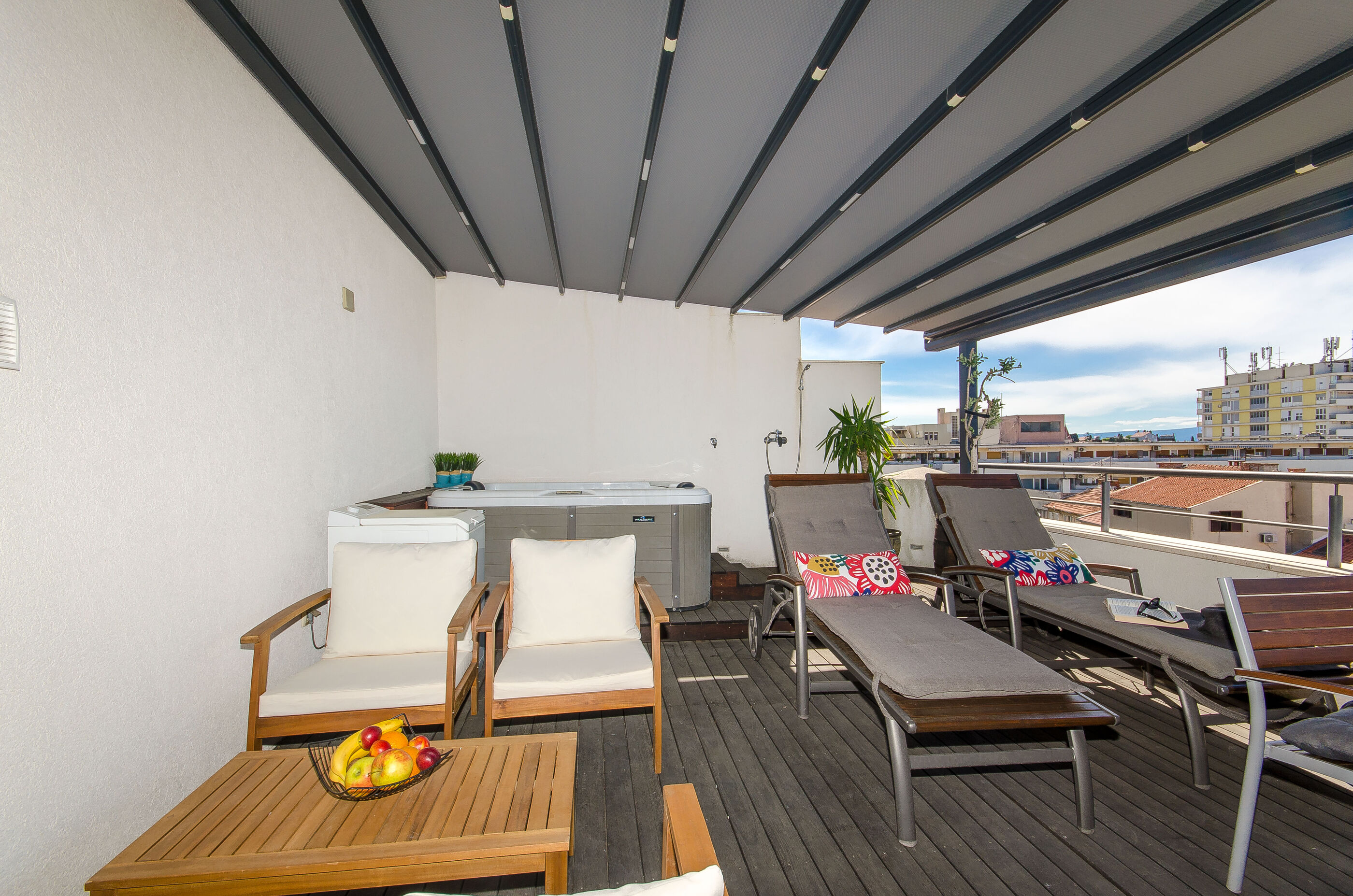 Apartment Jacuzzi Sky 101451-A1