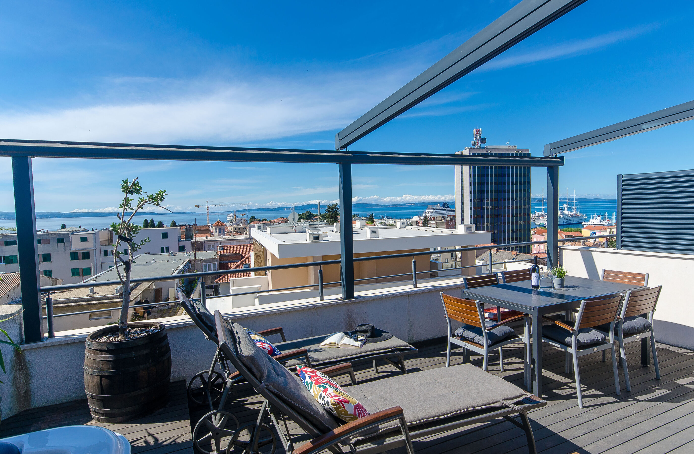 Apartment Jacuzzi Sky 101451-A1