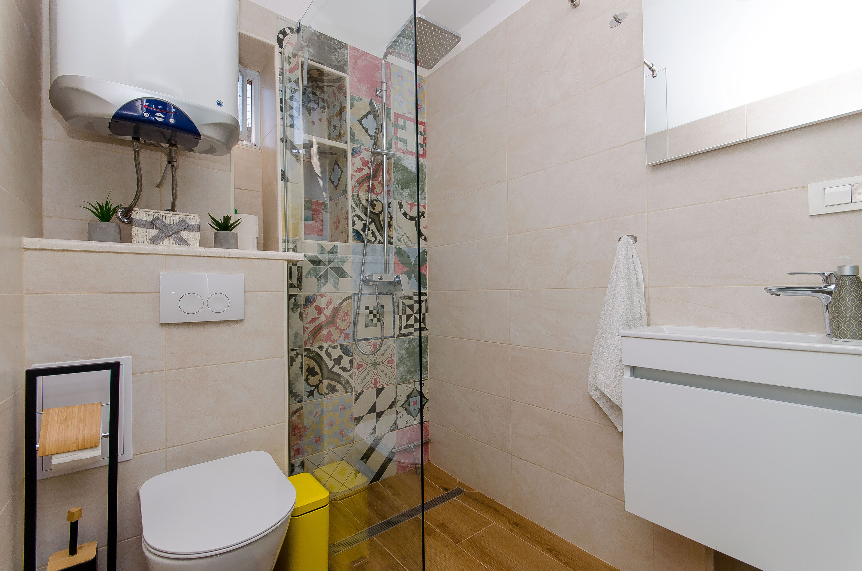 Apartment Jacuzzi Sky 101451-A1