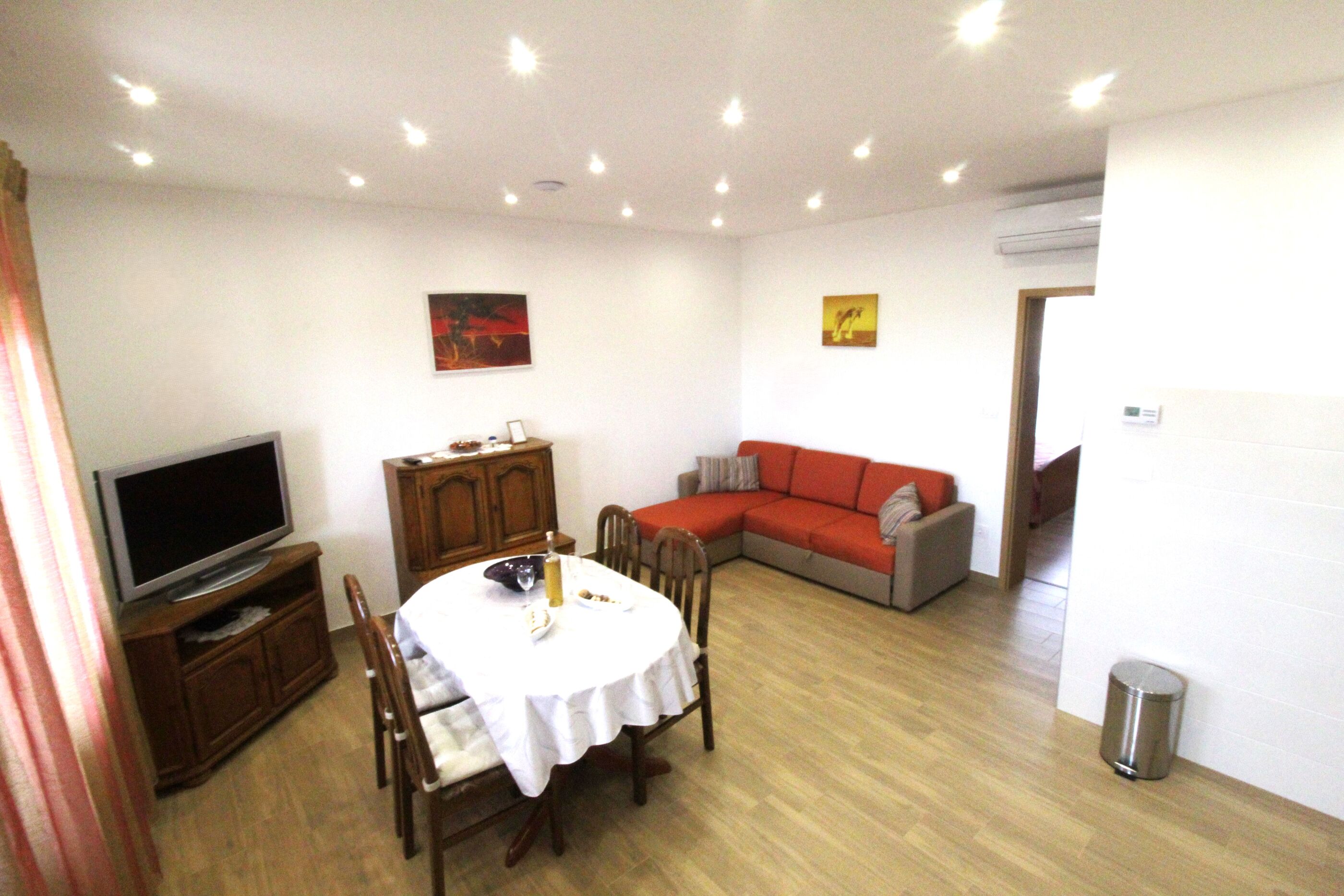 Apartment Tre pini 2 10133-A1