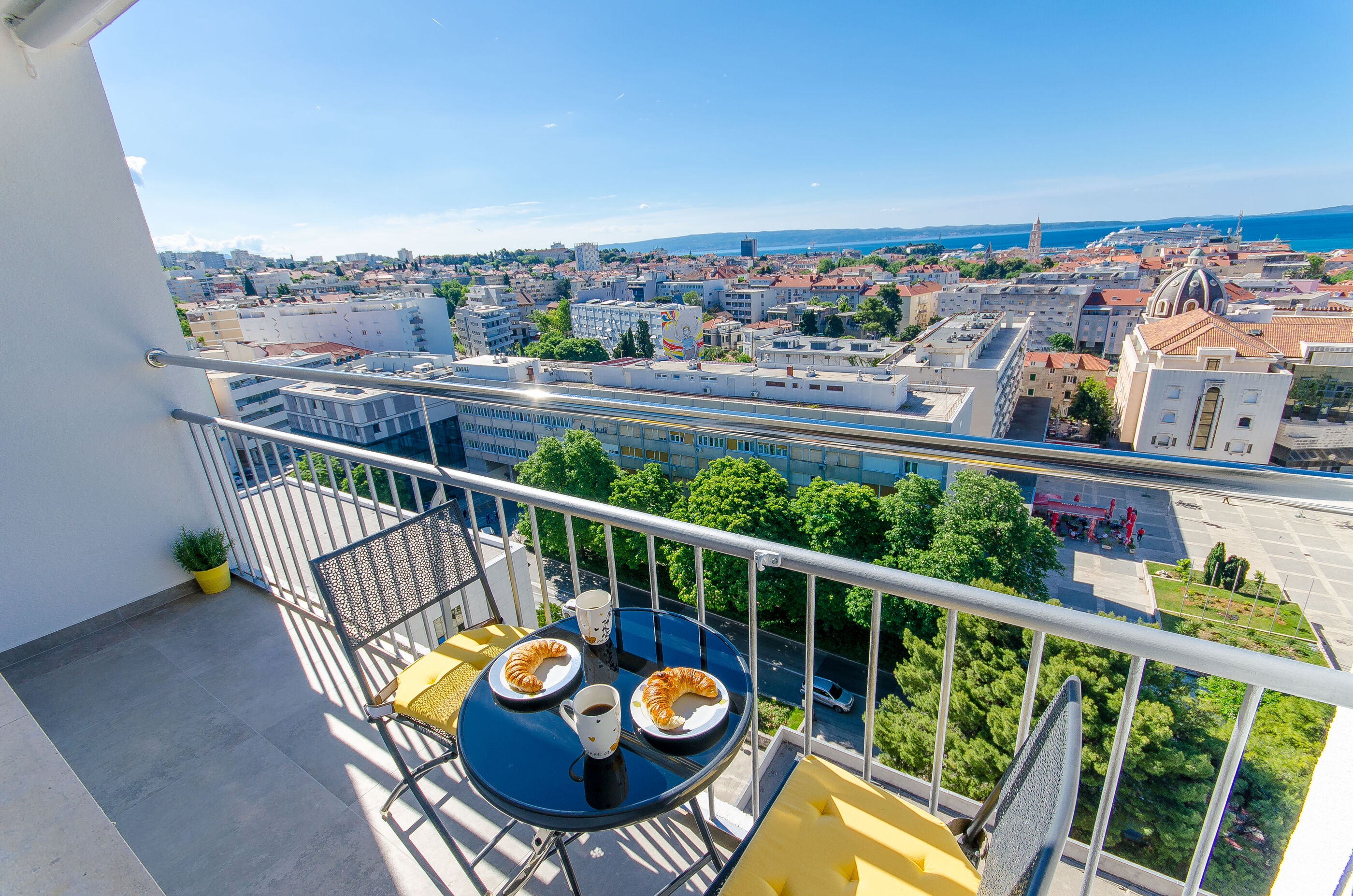 Apartments City View 101571-A1