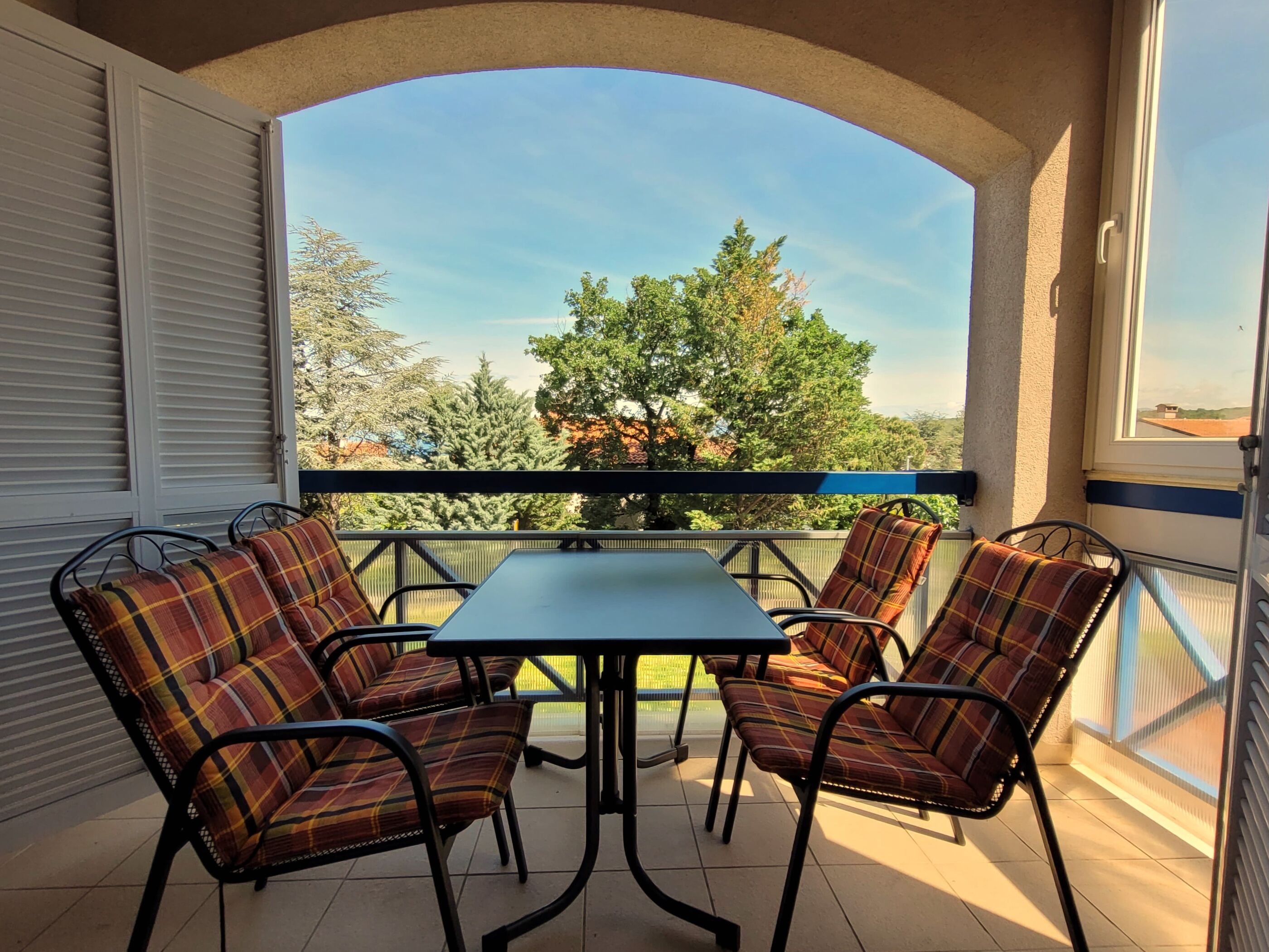 Apartment Kauric 62014-A1