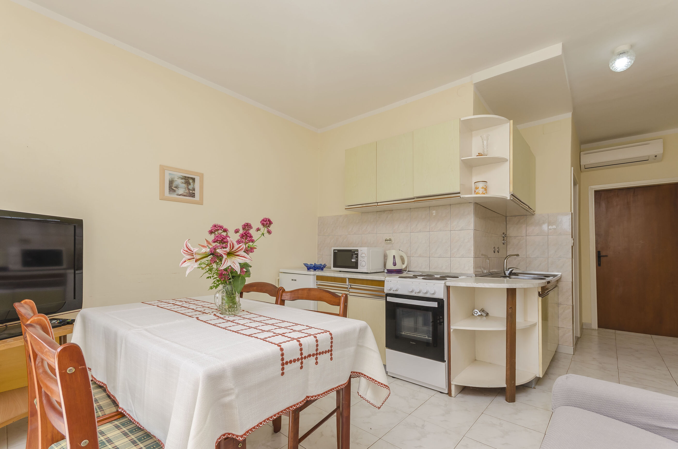 Apartments Sonja 101271-A1
