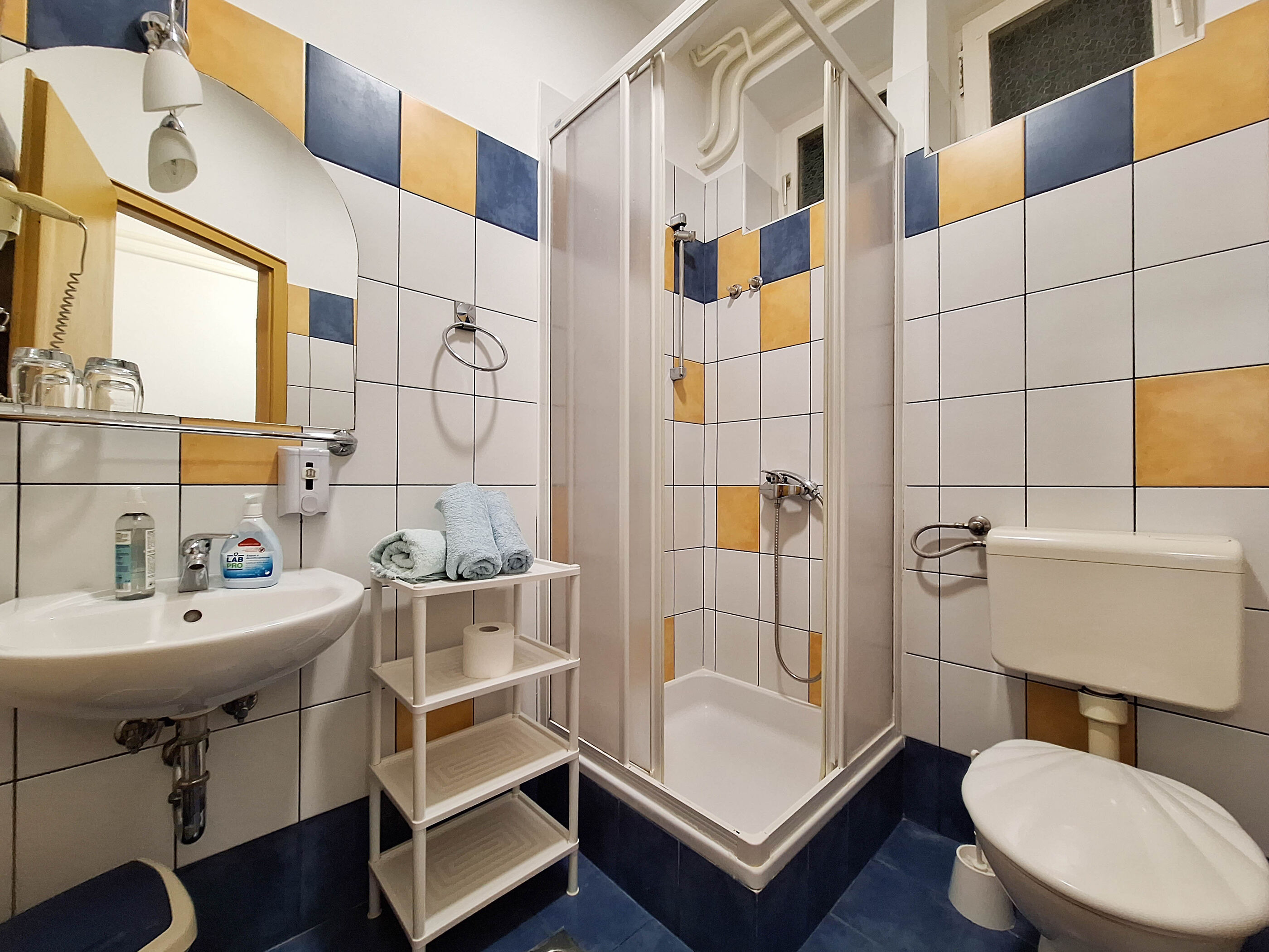 Apartment and Rooms Katunar 101381-S1