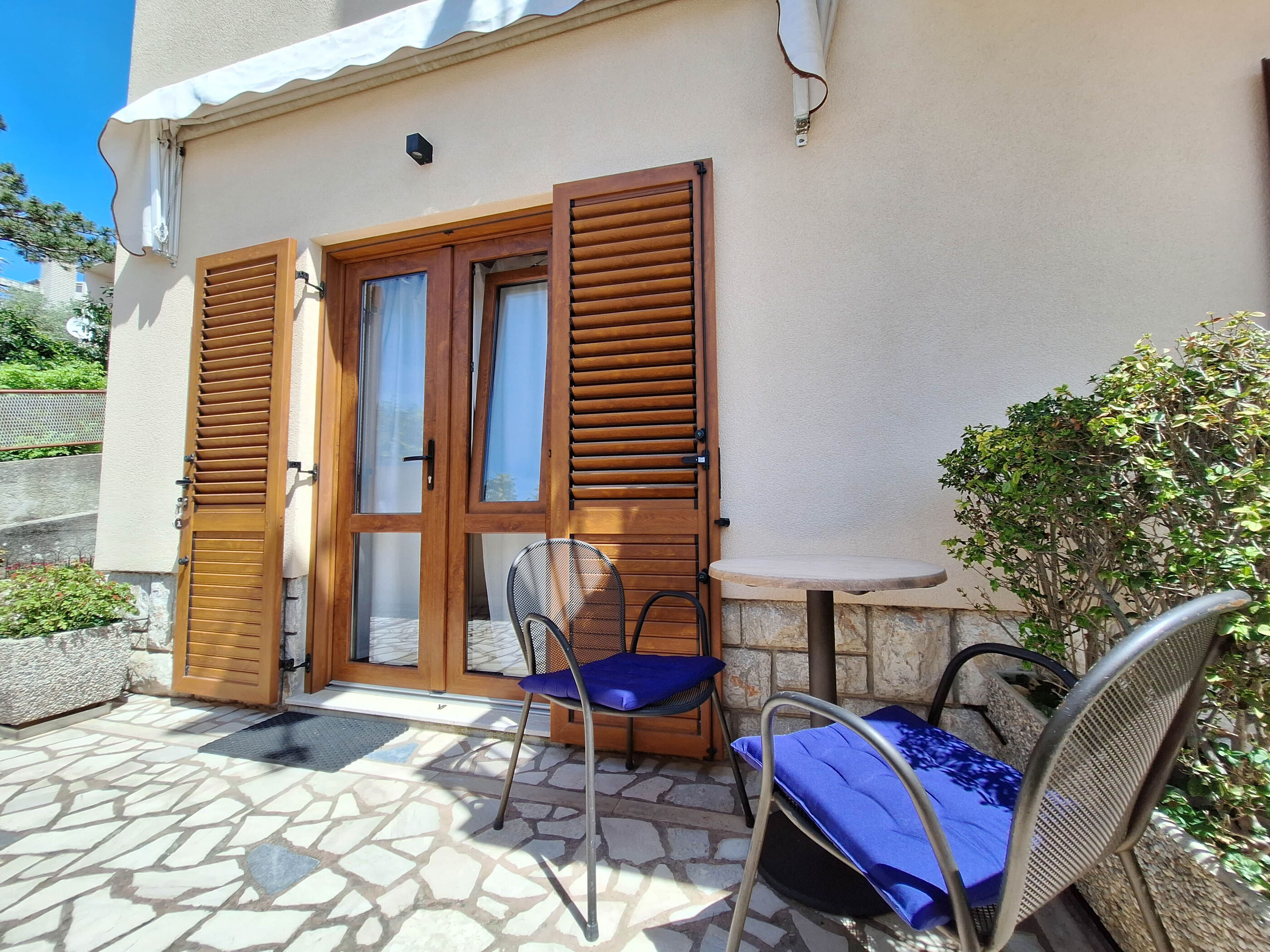 Apartment and Rooms Katunar 101381-S3