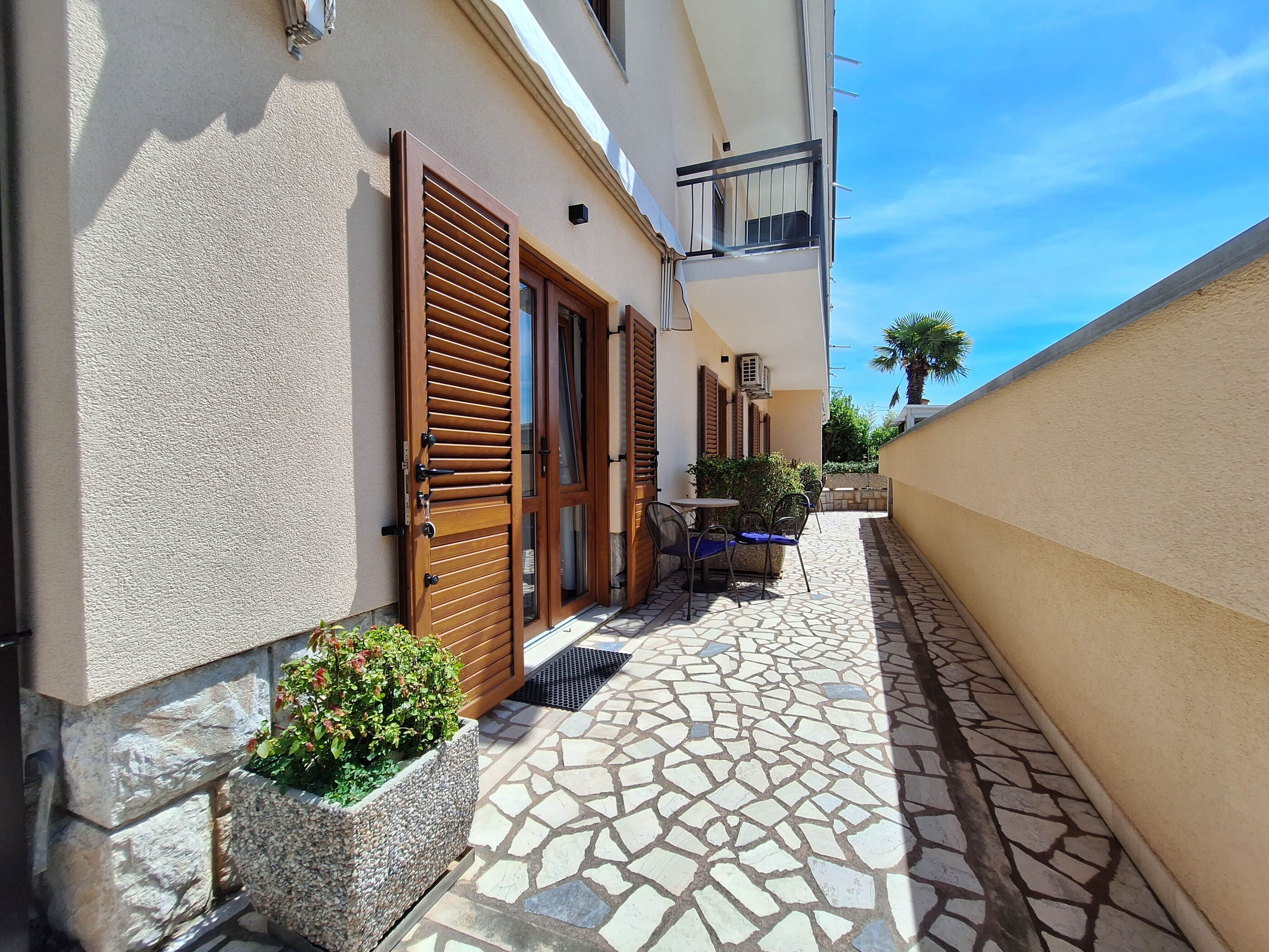 Apartment and Rooms Katunar 101381-S3