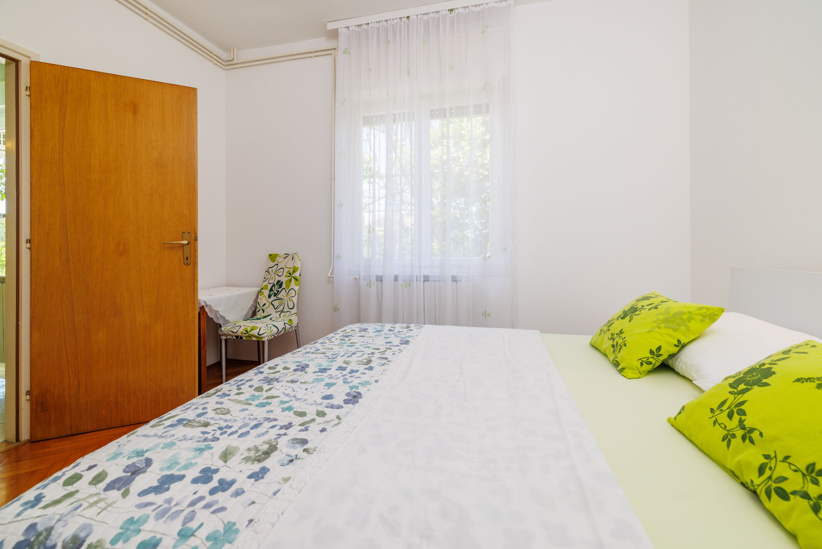 Apartments and Room Petar 94145-A1