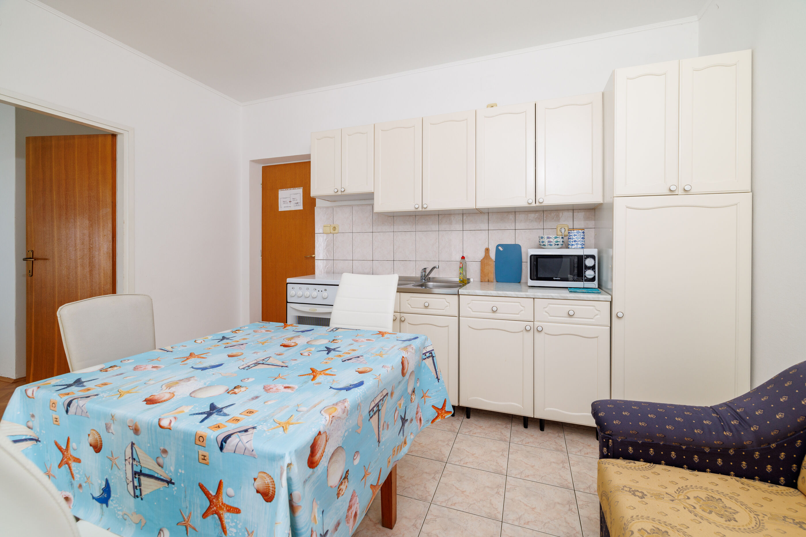Apartments and Room Petar 94145-A3