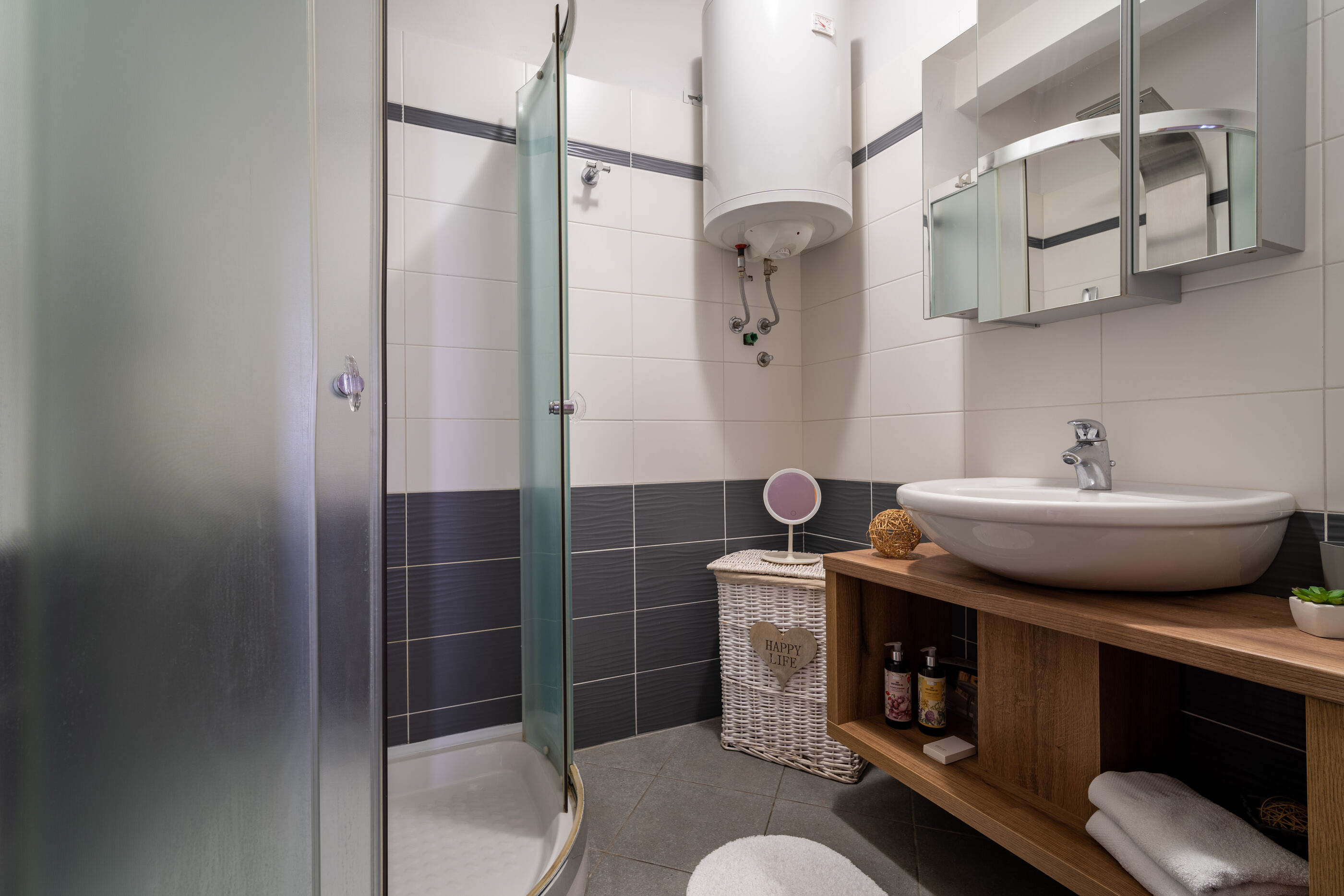 Apartments Valbruna 72981-A2