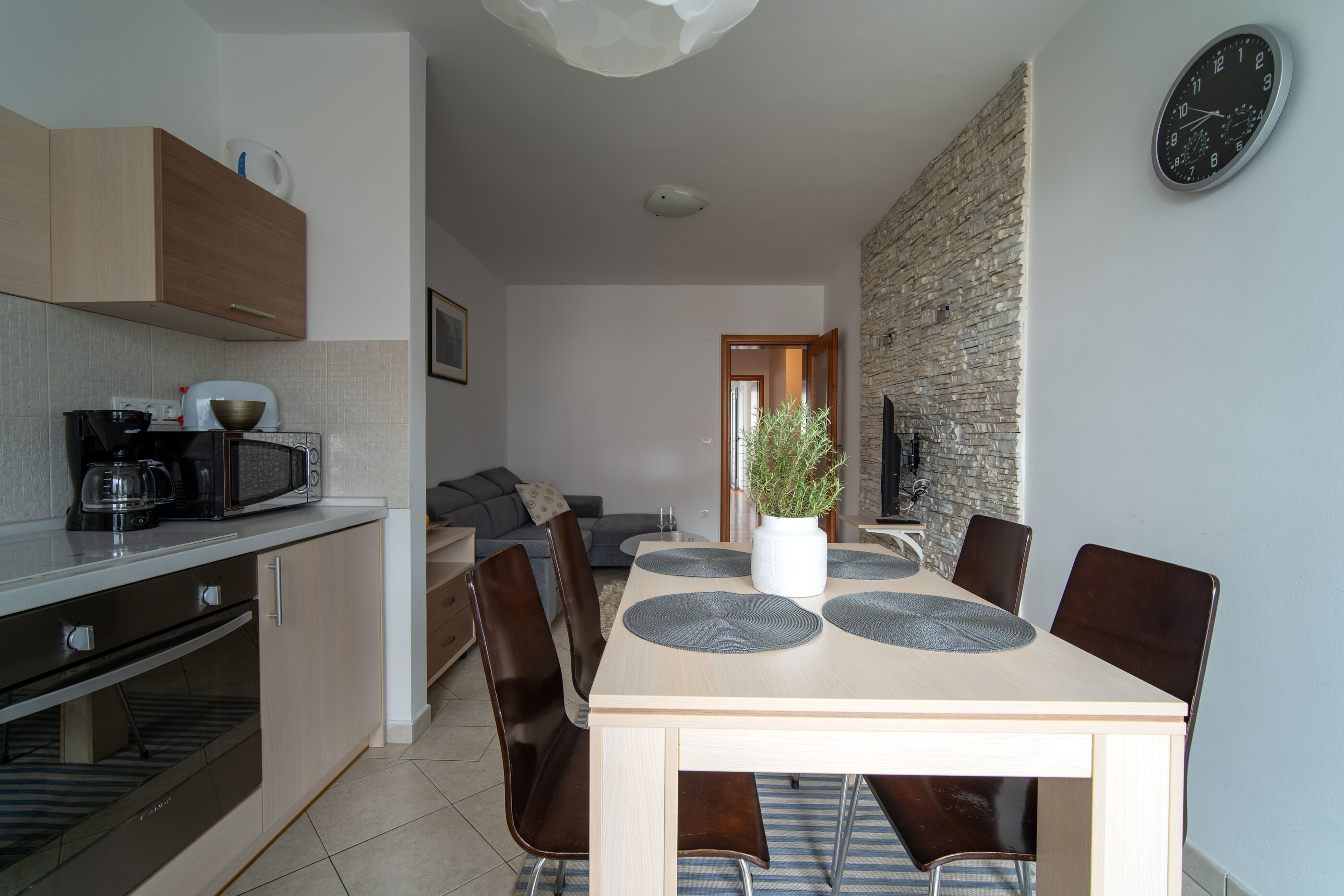 Apartments Valbruna 72981-A2