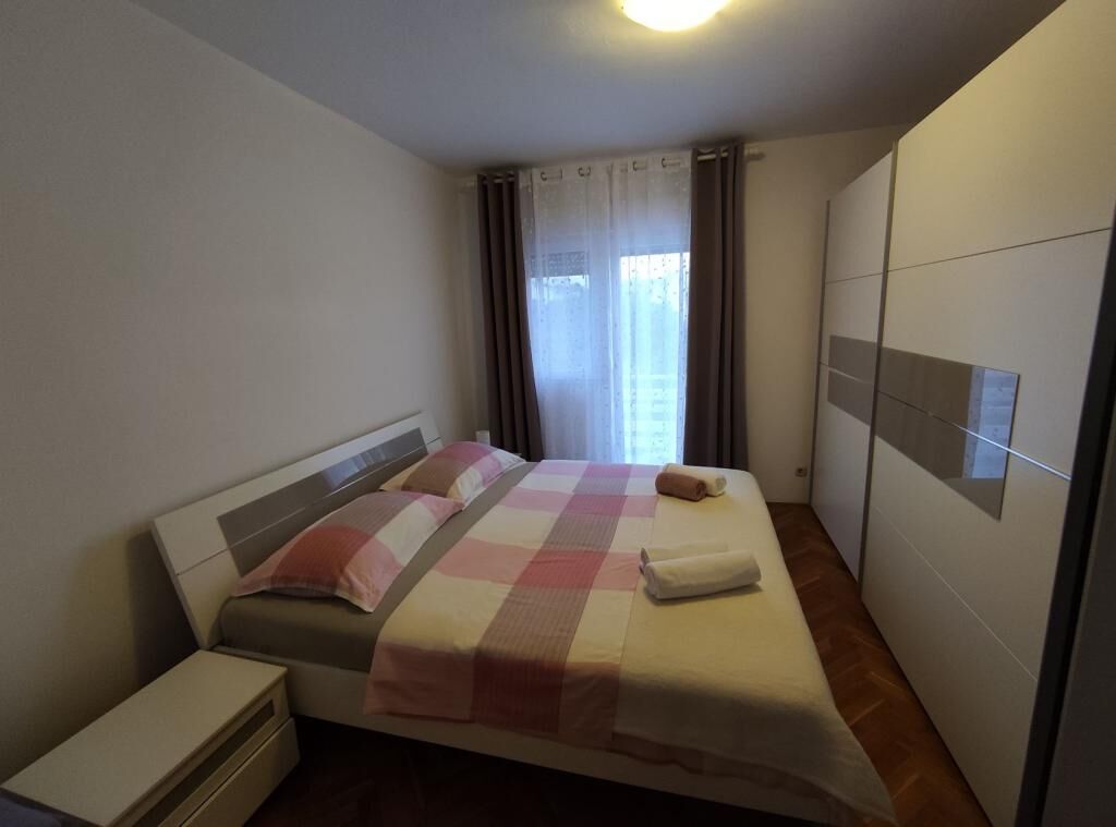 Apartments Tanya 94146-A1