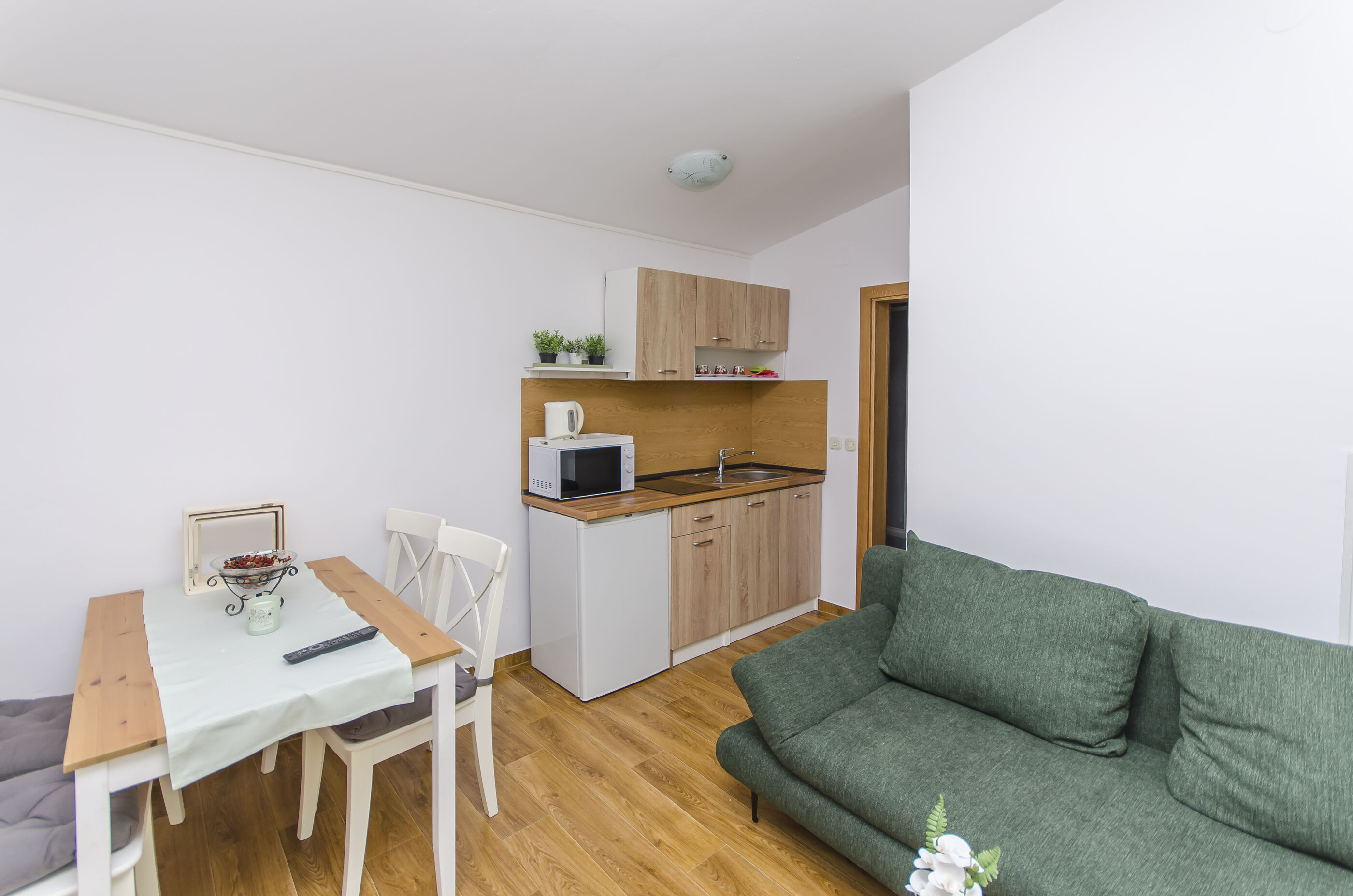 Apartments Ivan 78231-A1