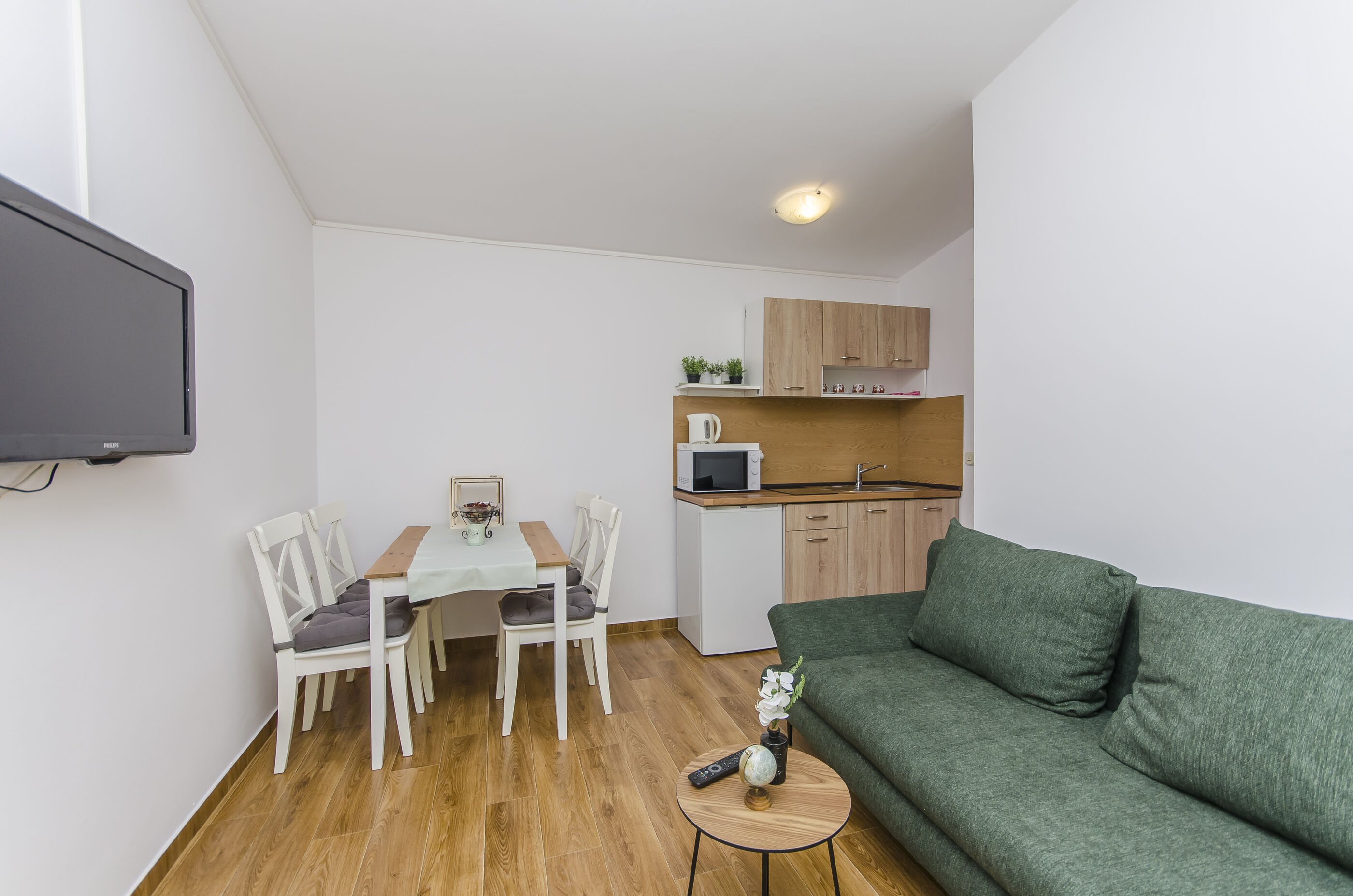 Apartments Ivan 78231-A1