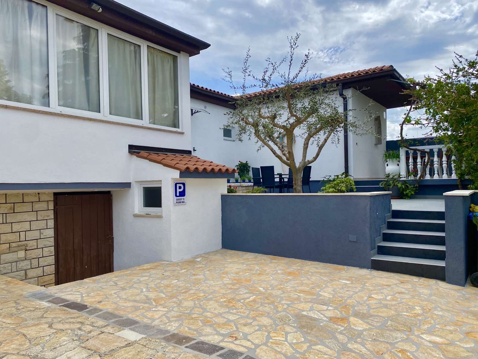Apartment Ambretta 81517-A1